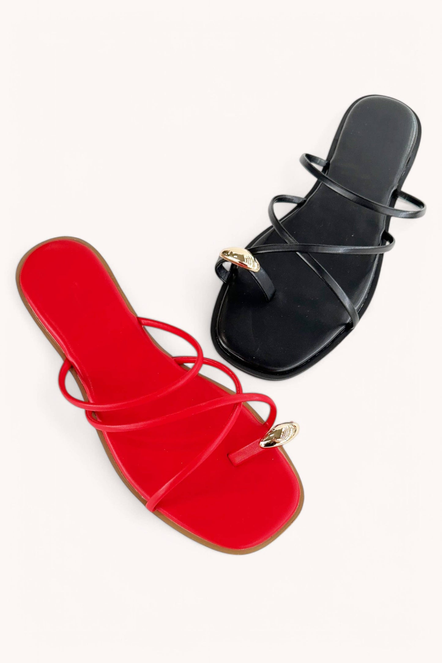 DEAL-33 GOLDEN TOE RING CRISS CROSS STRAPPY SANDAL: TAN / B18