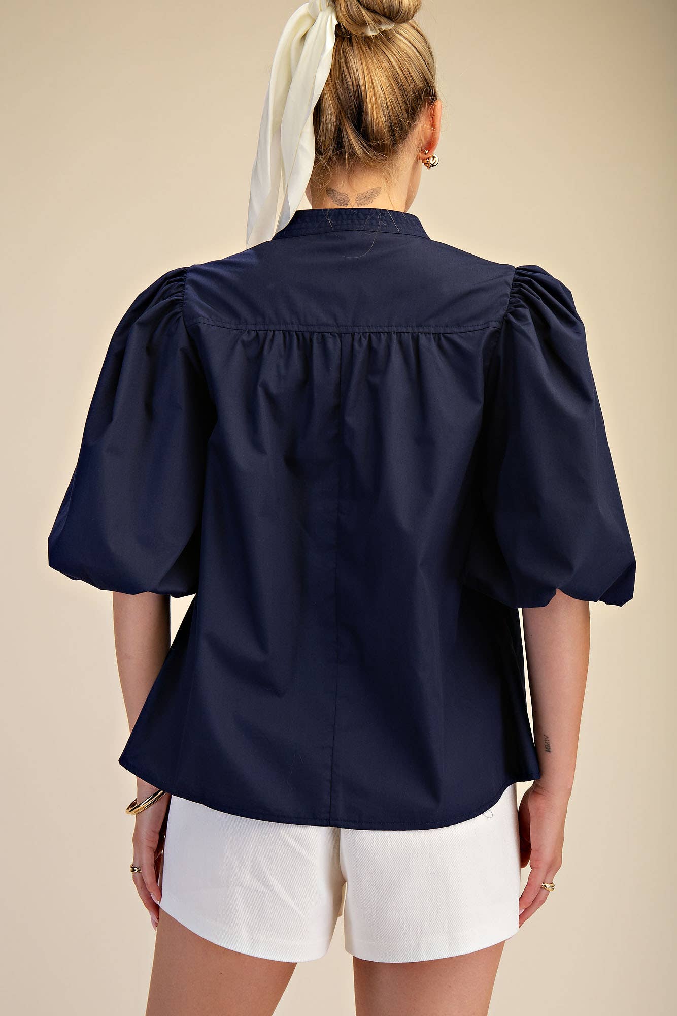 China Collar V-Neck Bubble Sleeve Poplin Top: Red / M