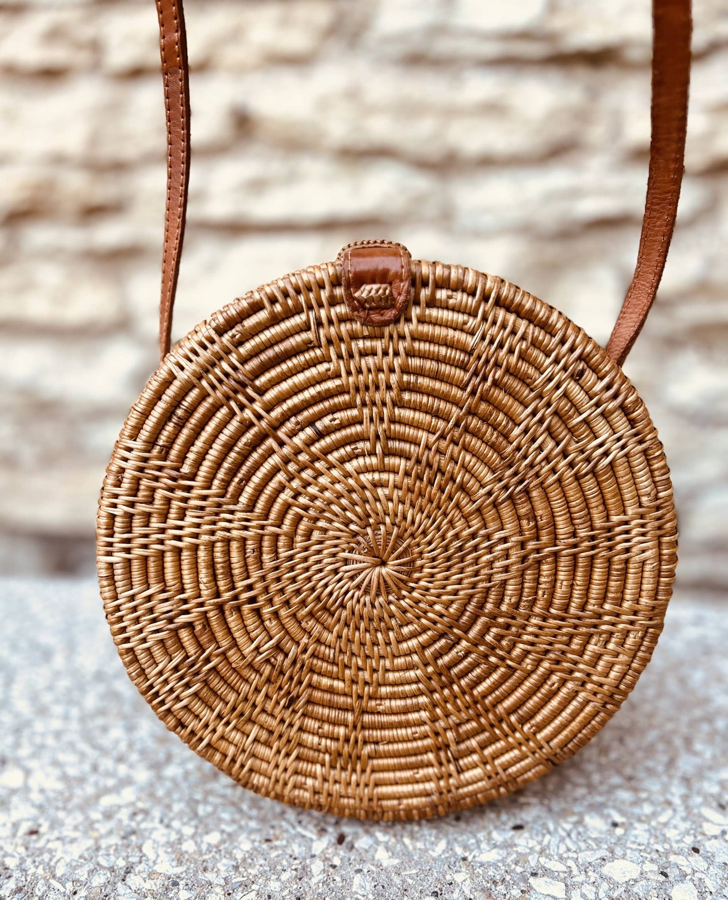 Ata Vine Round Crossbody Bag - Medium