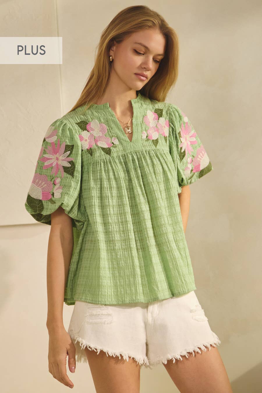 Plus Textured Top: Off-White / Plus Size / 2XL