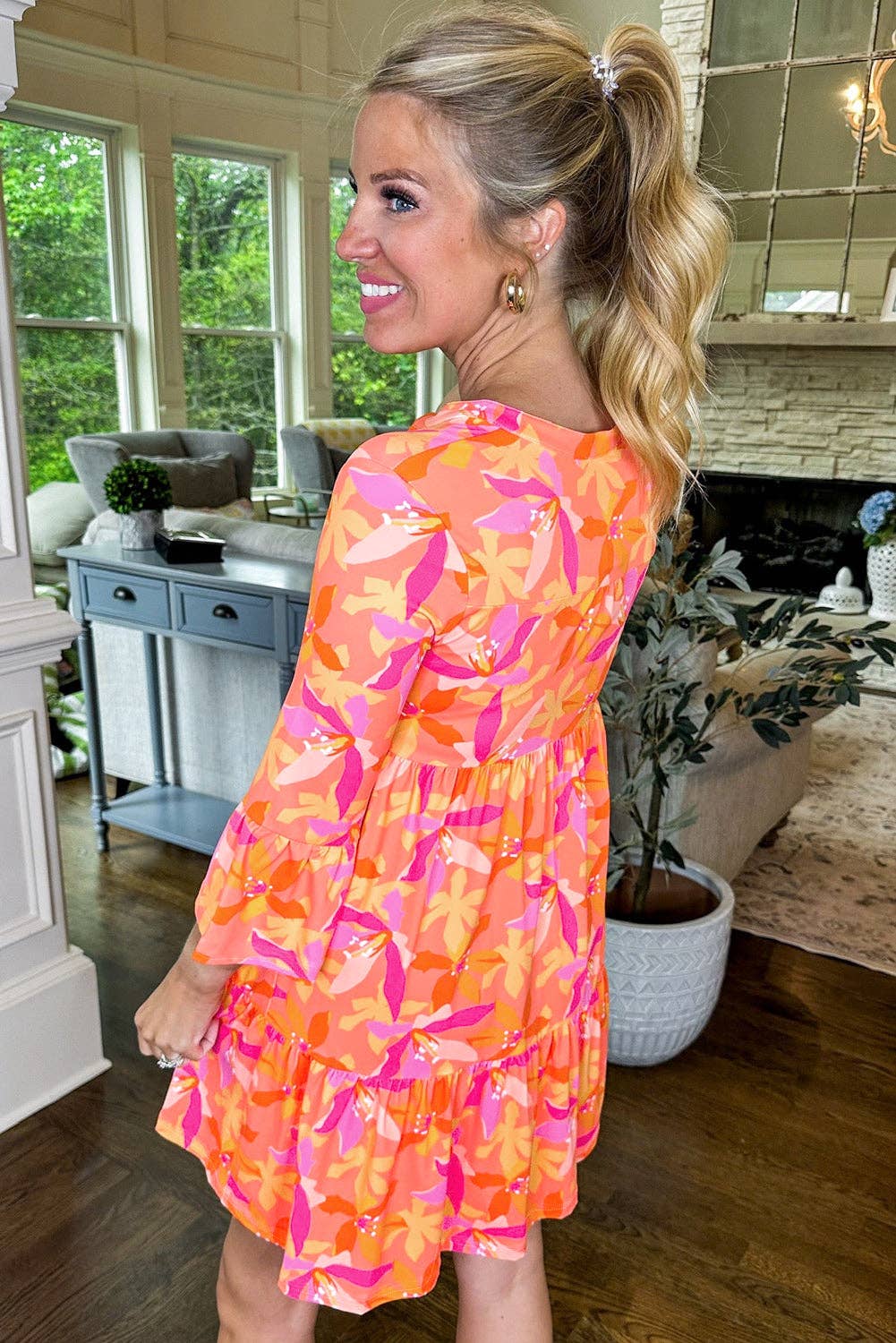 Green Abstract Print Ruffled Sleeve V Neck Dress: Green / 100%Polyester / S