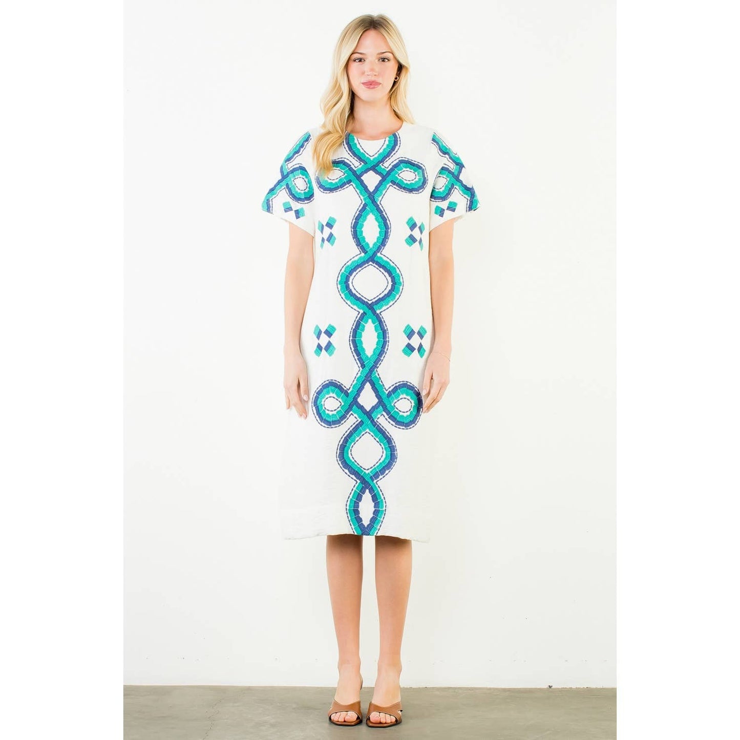 Short Sleeve Embroidered Dress: CREAM / XS-S-M-L(1-2-2-1)