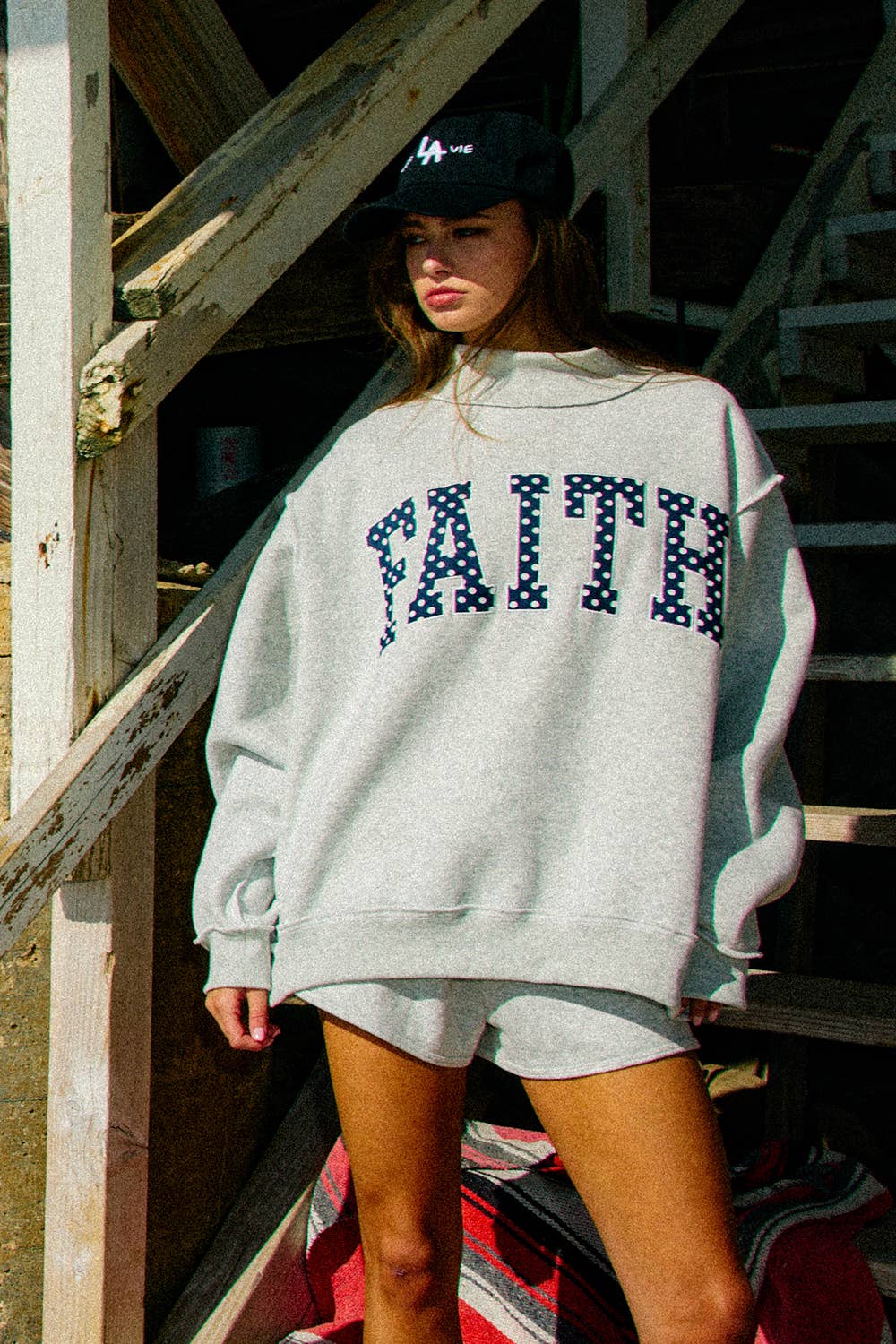 IT2594E-FAITH Embroidered Polka-Dot Mock Neck Sweatshirt : H.GREY/POLKA DOT / S/M-L/XL (3-3)