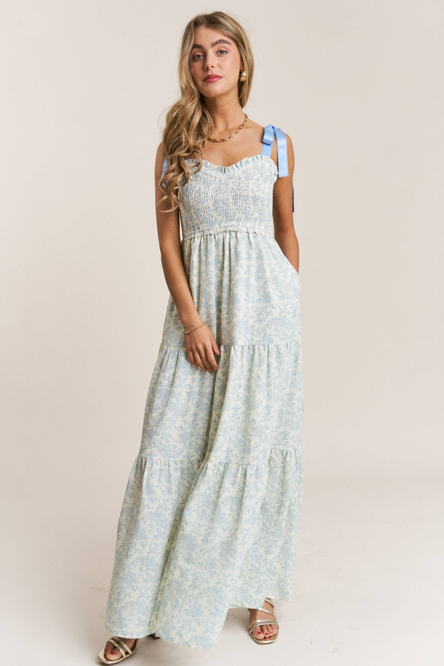 Empire Neck Line Floral Tiered Maxi Dress: Floral Blue / S