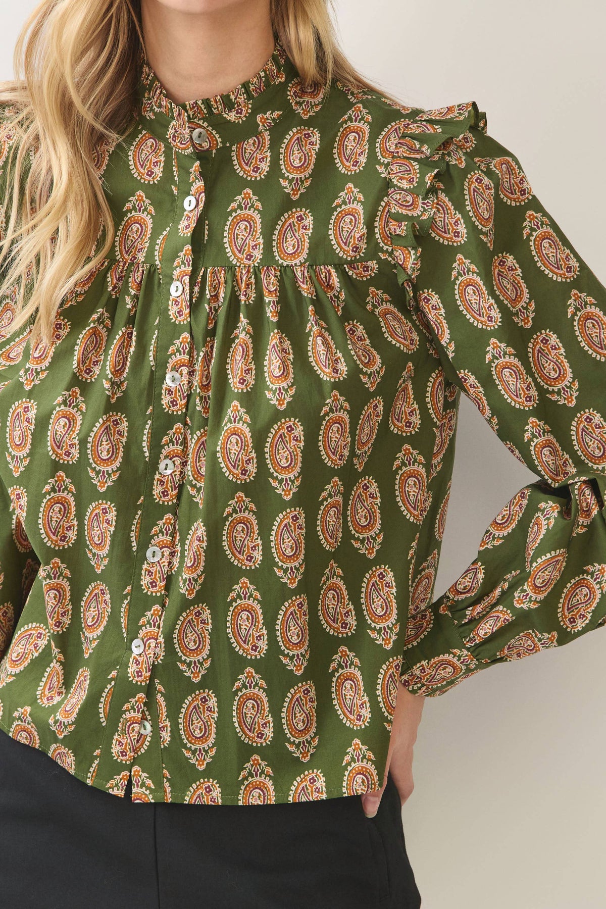 PAISLEY PRINT BUTTON DOWN SHIRT - 7614T: OLIVE / M