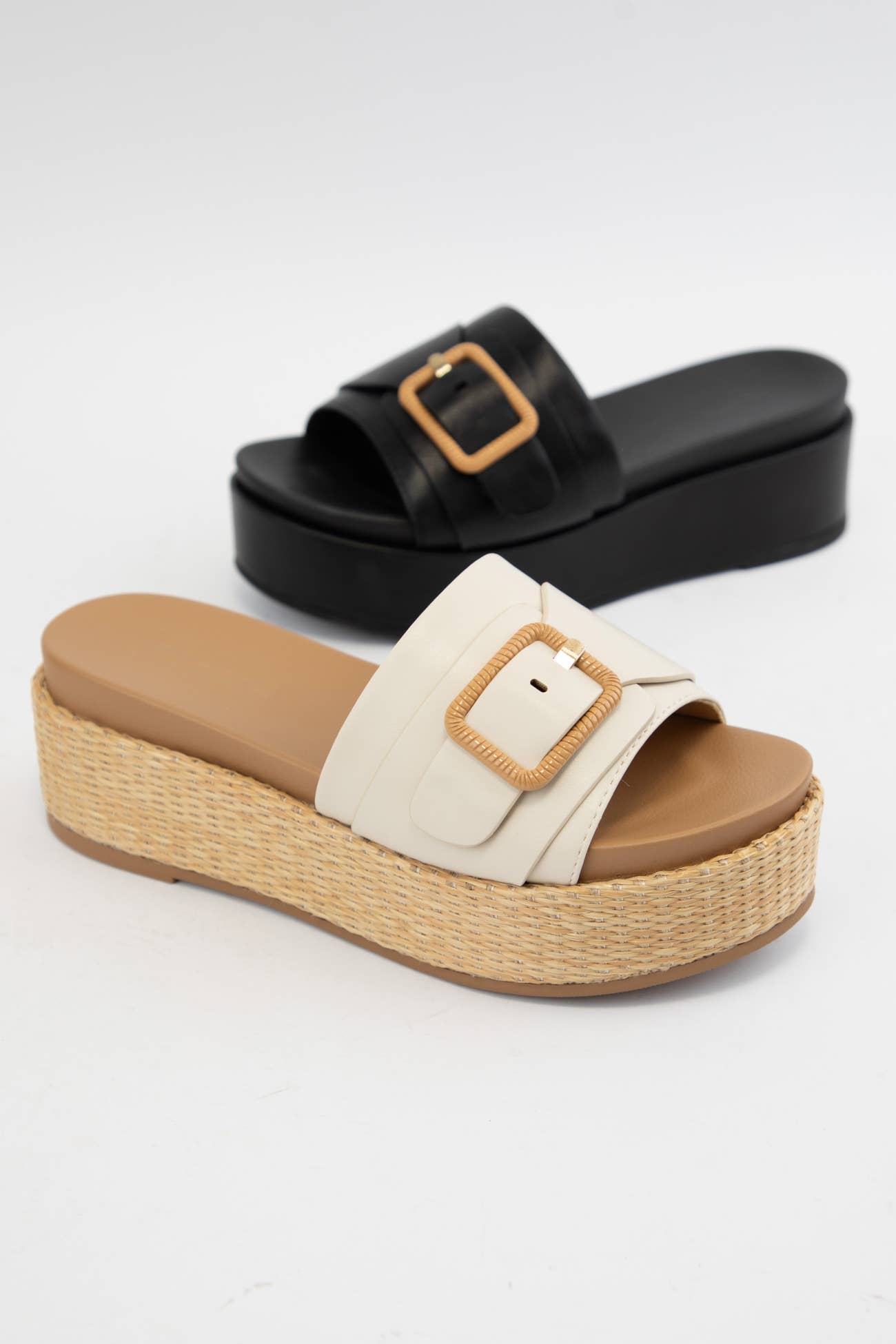LULAH BUCKLE STRAP DESIGN PLATFORM SLIP-ON SANDALS: GOLD / B16
