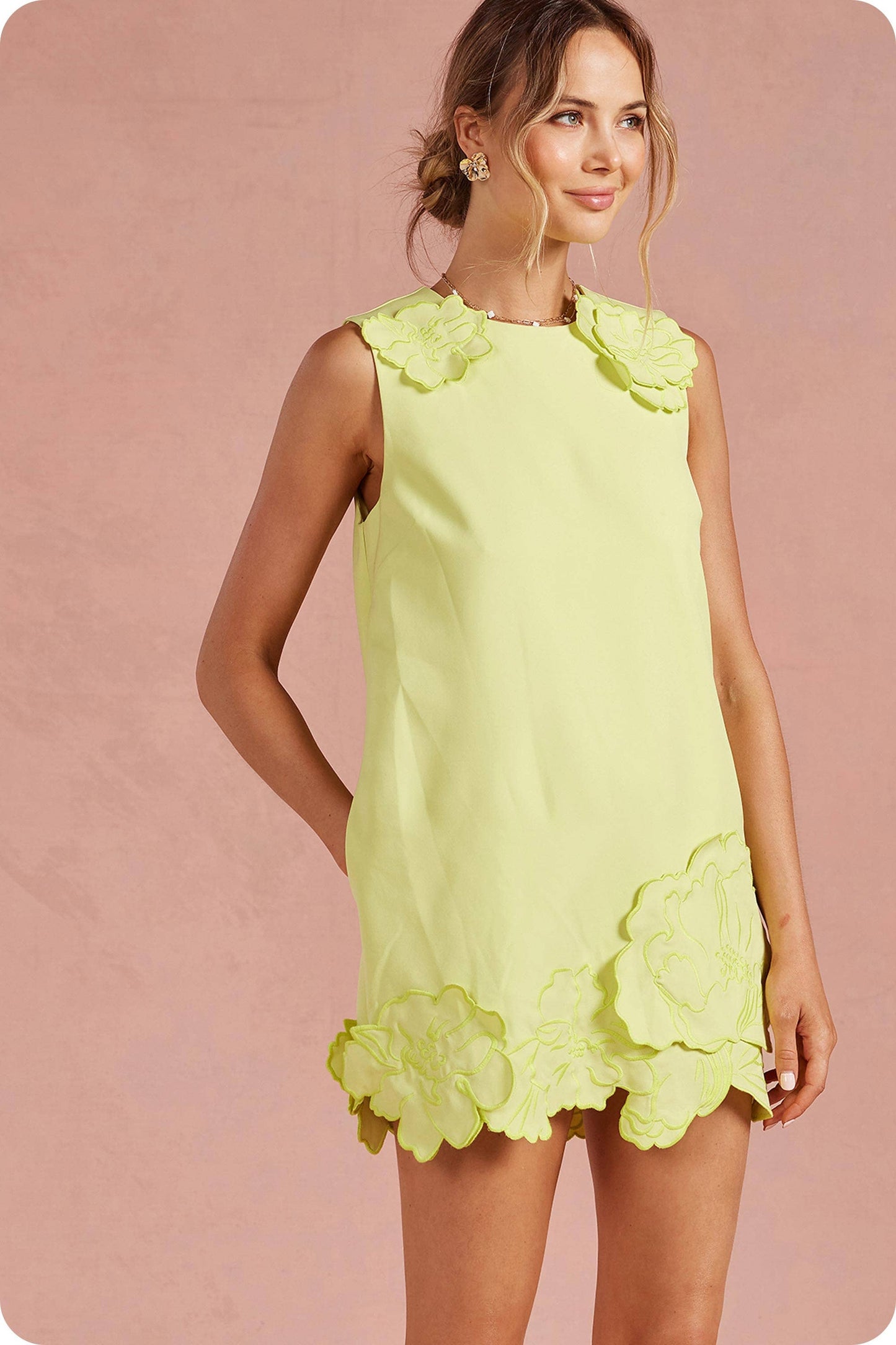 3D Floral Appliqué Sleeveless Shift Mini Dress: Chartreuse / L