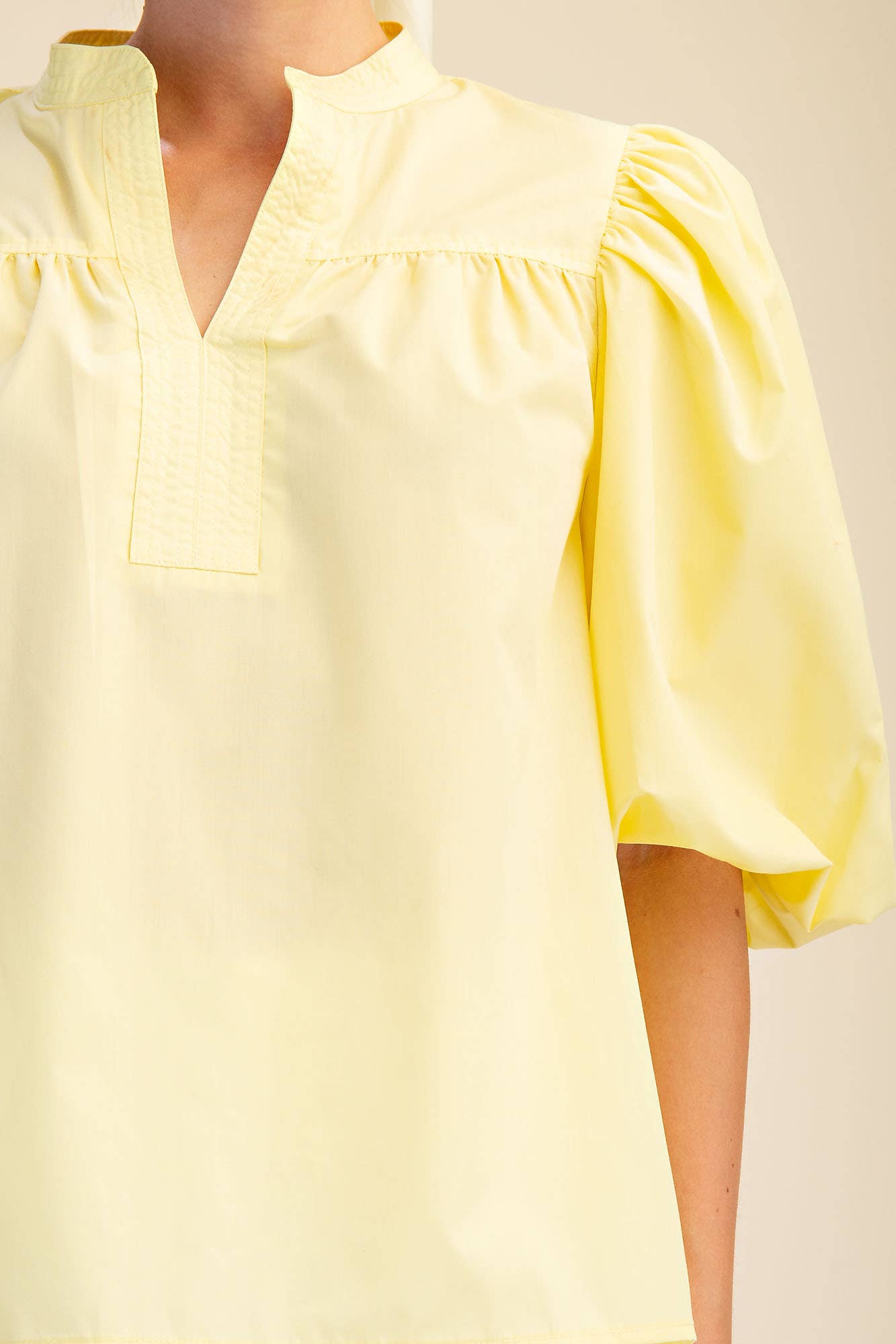 China Collar V-Neck Bubble Sleeve Poplin Top: Red / S