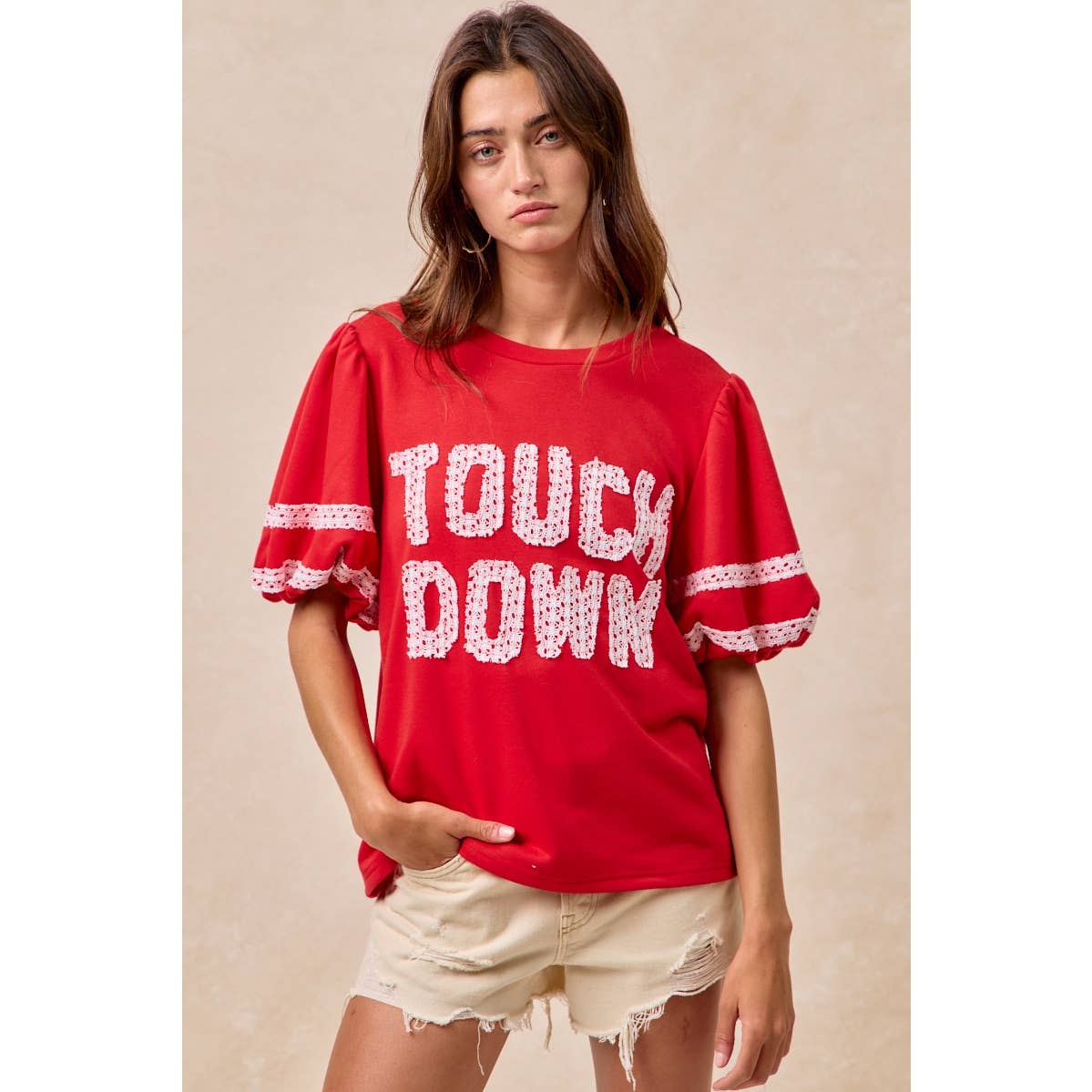 GAMEDAY THEME SLEEVE TOP WITH TOUCH DOWN PATCHWORK: RED / XL