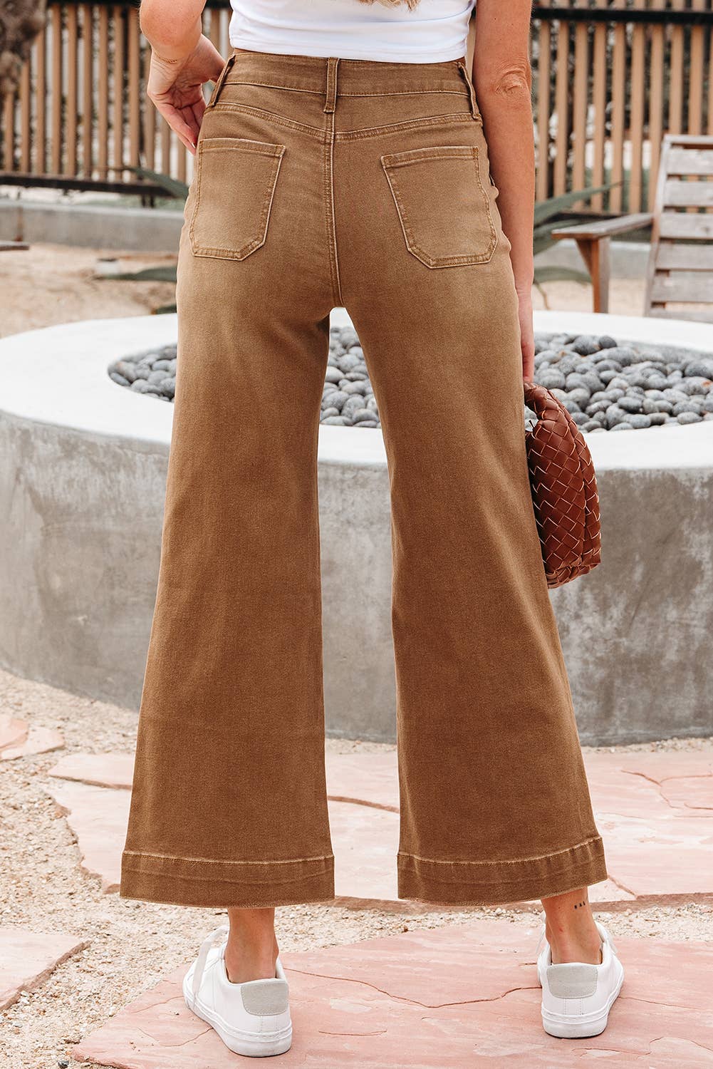 Ashleigh Blue Cropped High Rise Wide Leg Jeans: Ashleigh Blue / 72%Cotton+26%Polyester+2%Elastane / 6