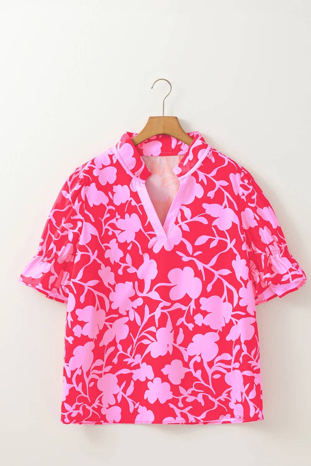 Red Floral Split V Neck Ruffled Short Sleeve Blouse Top: Red / 100%Polyester / M