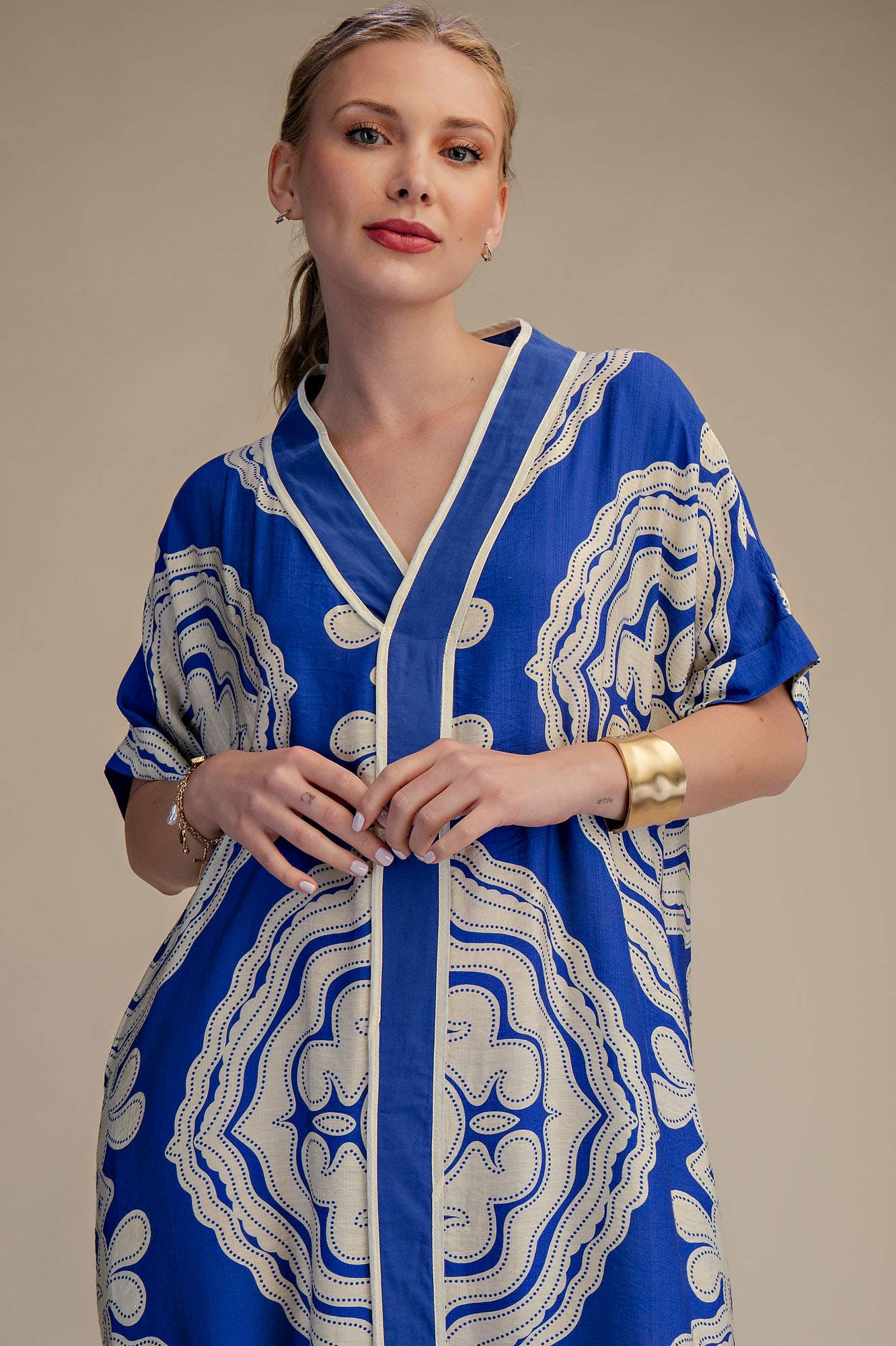 V-Neck Short Sleeve Maxi Print Dress: Blue / L