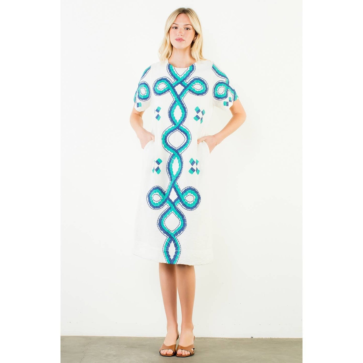 Short Sleeve Embroidered Dress: CREAM / XS-S-M-L(1-2-2-1)