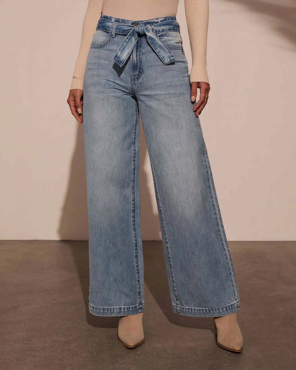 High Waist Tie-Waist Jeans: Denim Blue / L