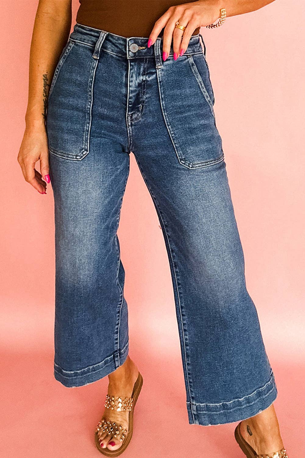 Ashleigh Blue Cropped High Rise Wide Leg Jeans: Ashleigh Blue / 72%Cotton+26%Polyester+2%Elastane / 6
