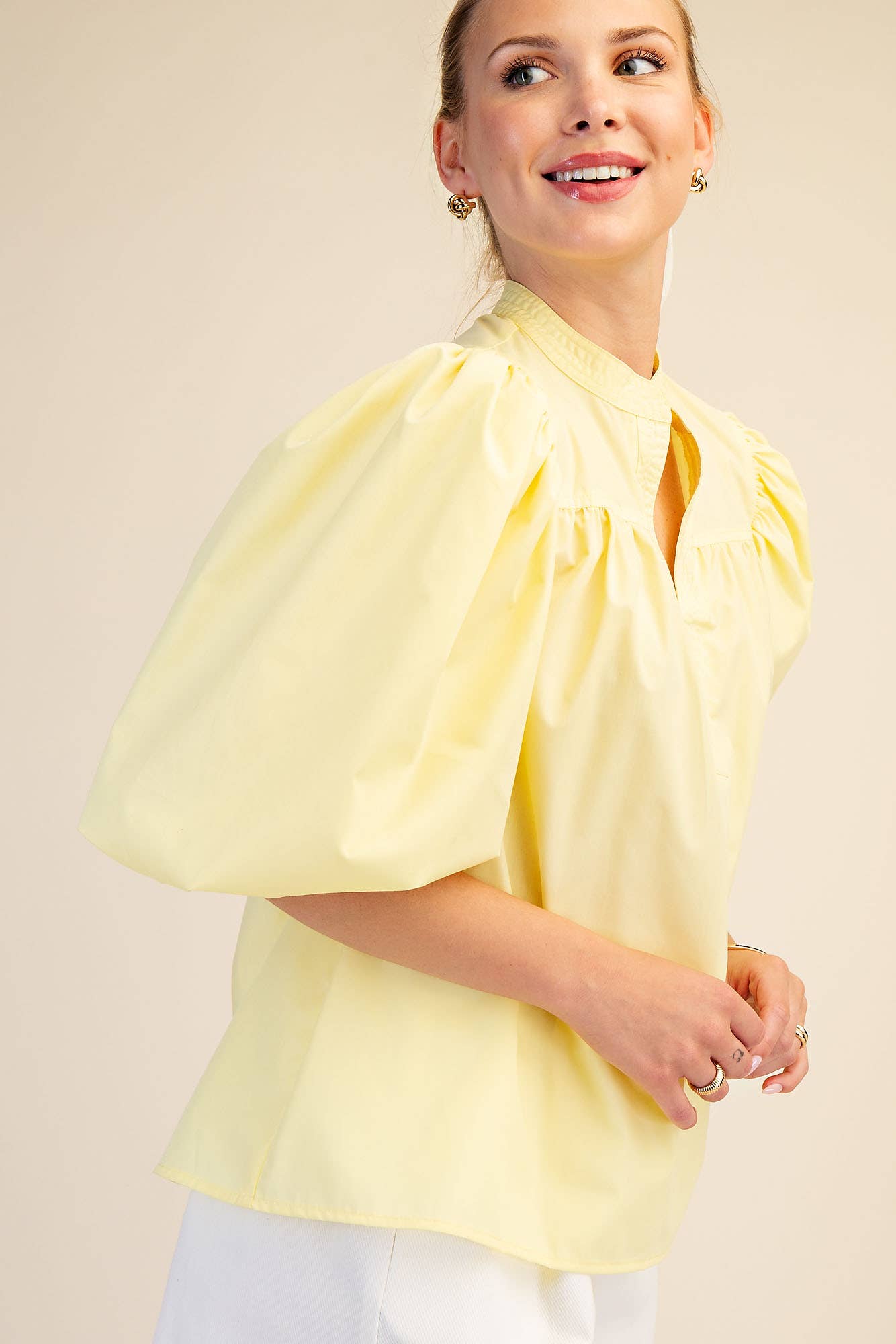 China Collar V-Neck Bubble Sleeve Poplin Top: Red / M