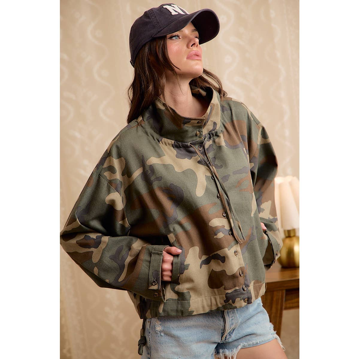 PRINTED HOODED WINDBREAKER JACKET TOP: MOCHA GINGHAM / M