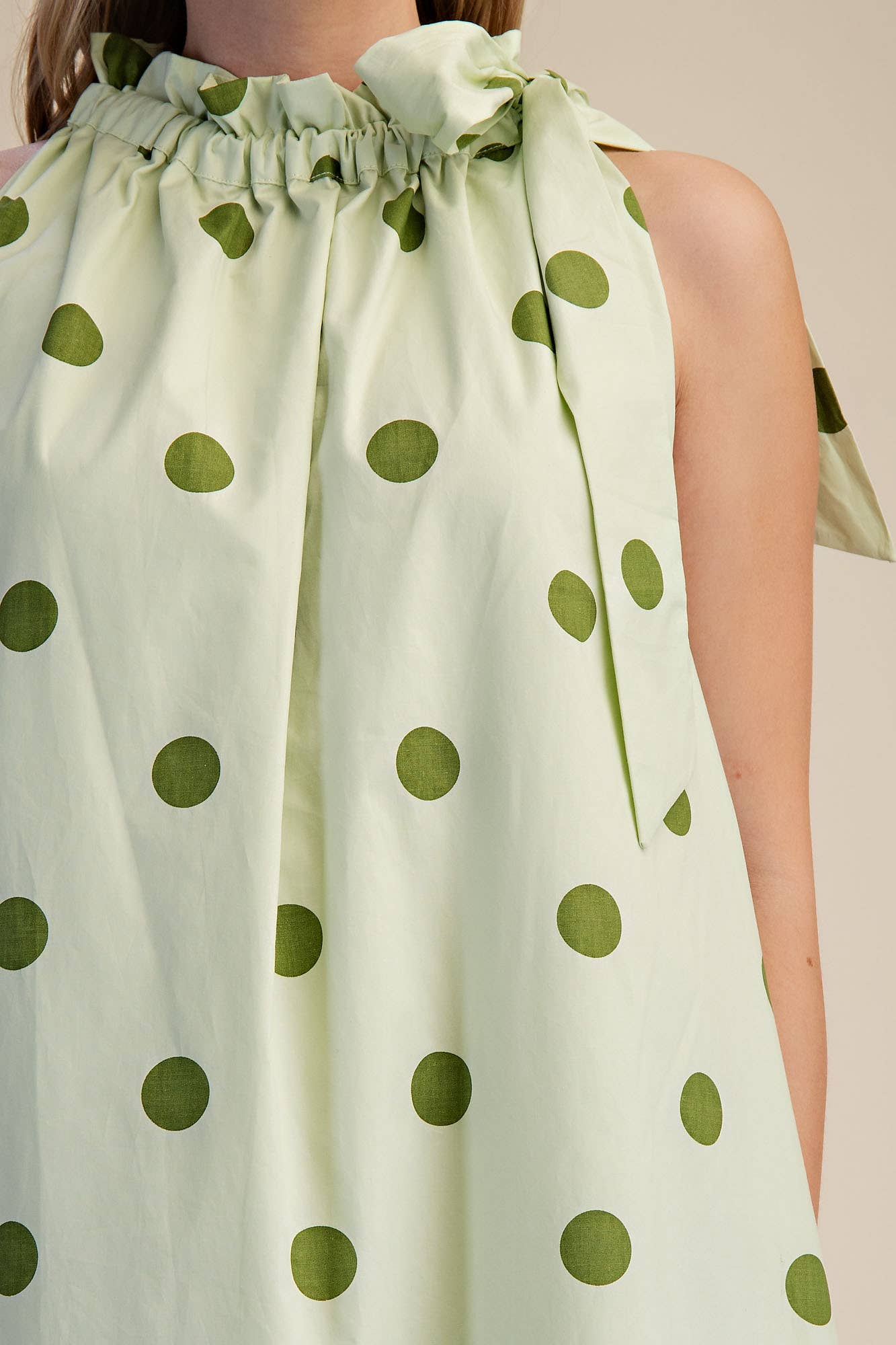 Ruffle Neck Tie Sleeveless Polka Dot Midi Dress: Blue / S