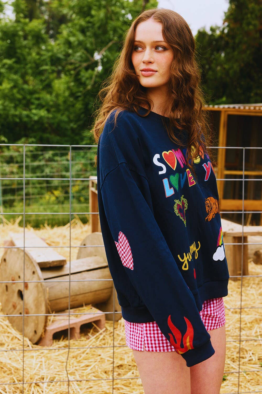 IT2537 'Somebody Loves You' Graphic Sweatshirts: NAVY / S-M-L (2-2-2)