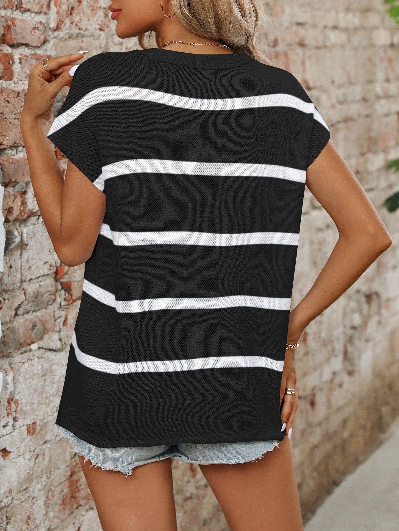 Ladies Round Neck Blouse Thick Needle Casual Striped Sweater: White / 70%Acrylic+30%Nylon / XL
