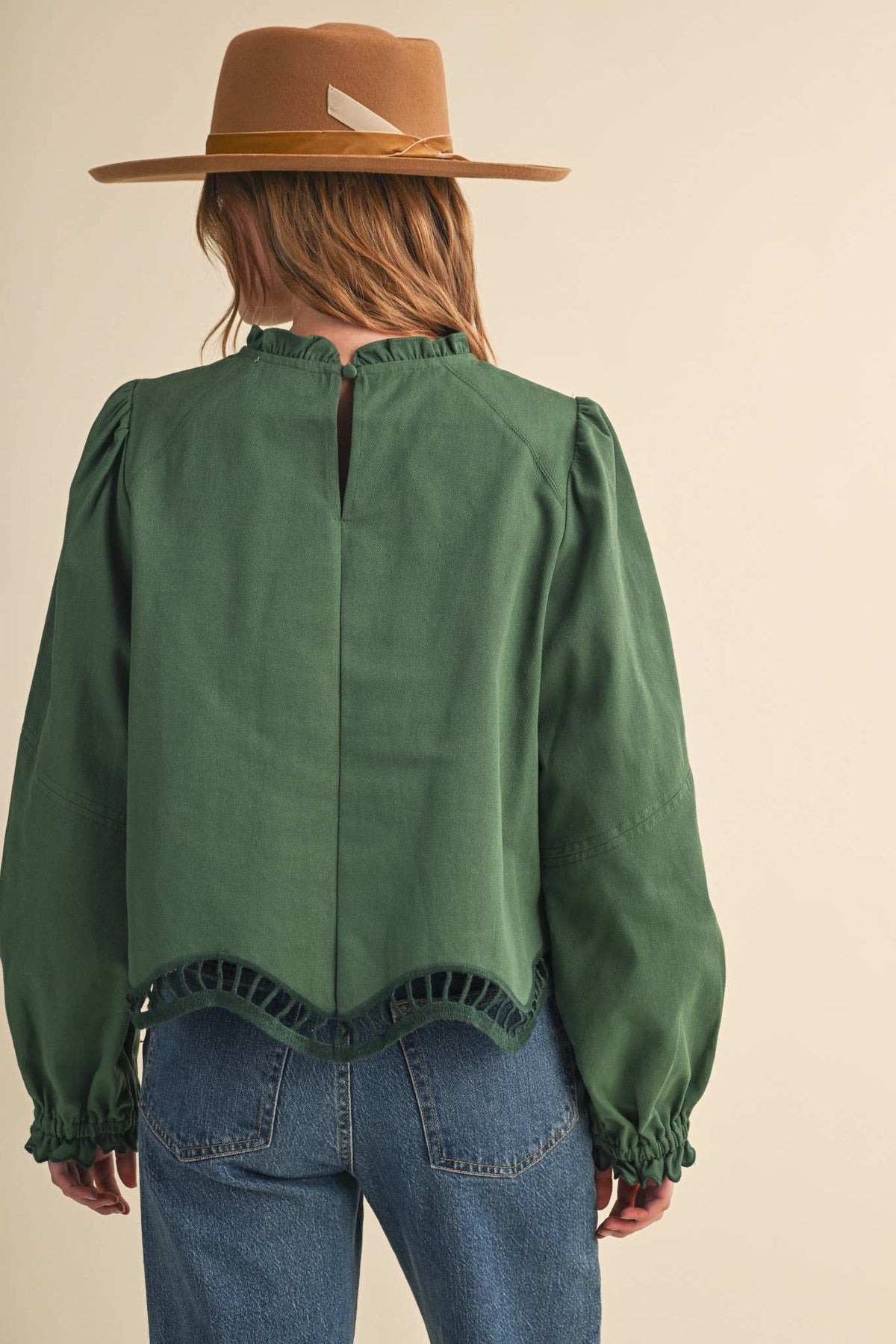 EMBROIDERED CUT-OUT HEM LONG SLEEVE TOP MTP5195: SAGE GARDEN / L