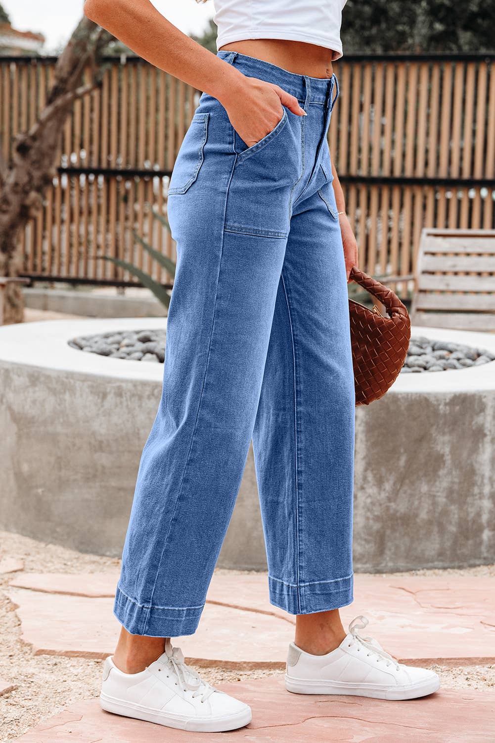 Ashleigh Blue Cropped High Rise Wide Leg Jeans: Ashleigh Blue / 72%Cotton+26%Polyester+2%Elastane / 6