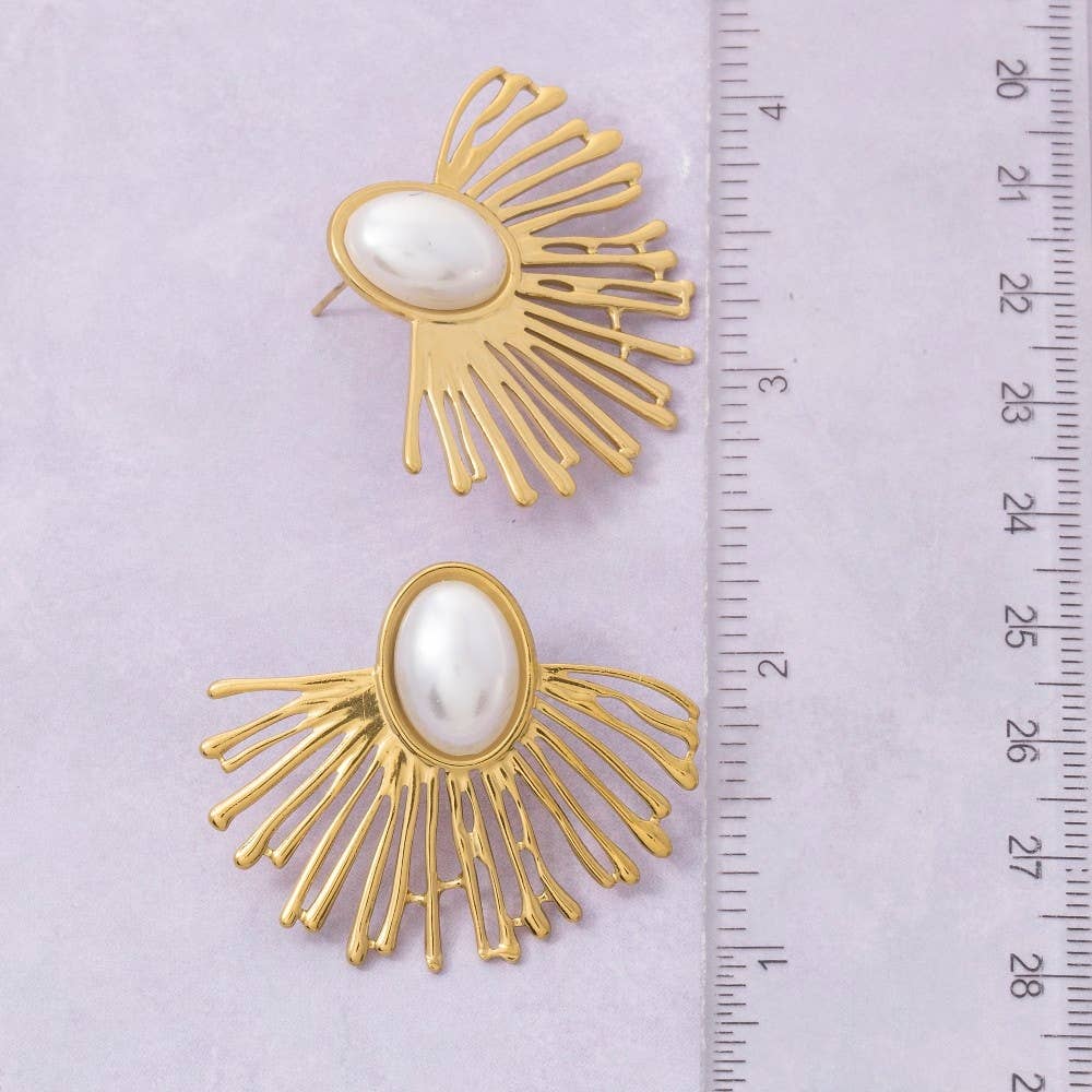 Gold Dipped Pearl Center Fan Ray Stud Earrings: G