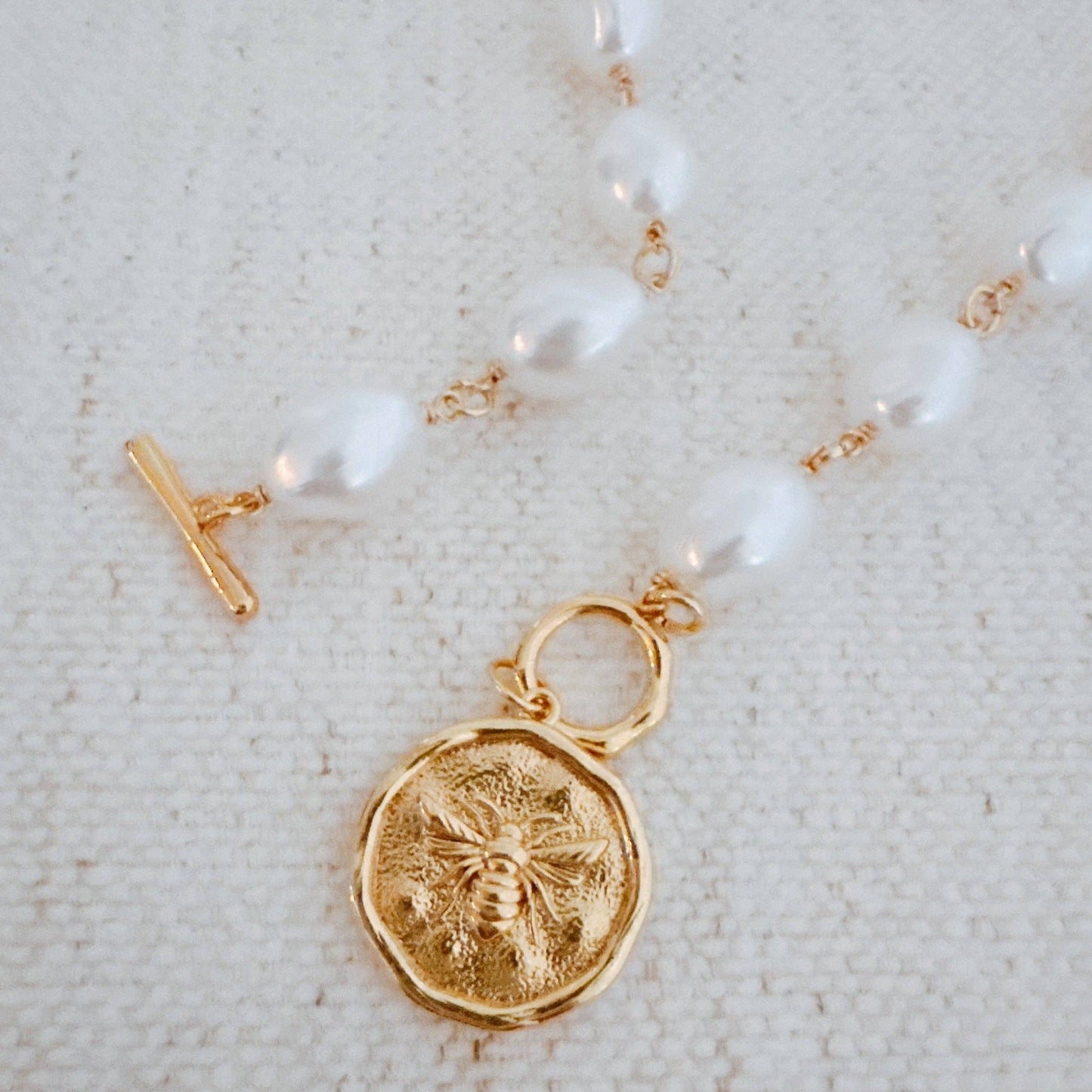 Golden Bee Baroque Necklace