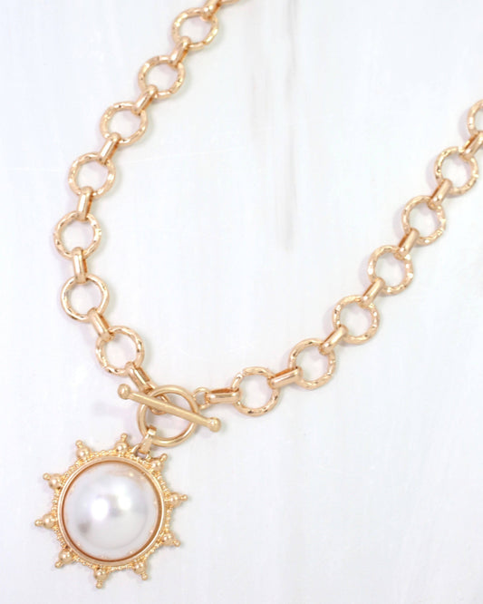 Macquarie Pearl Toggle Necklace Worn Gold: Default