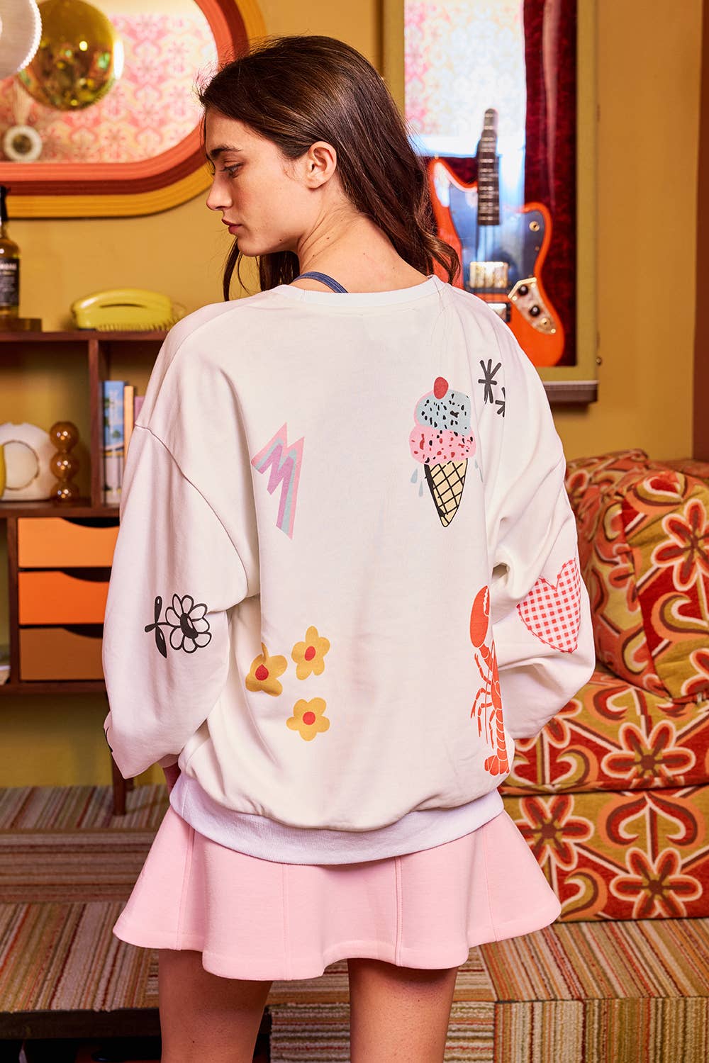 IT2537 'Somebody Loves You' Graphic Sweatshirts: NAVY / S-M-L (2-2-2)