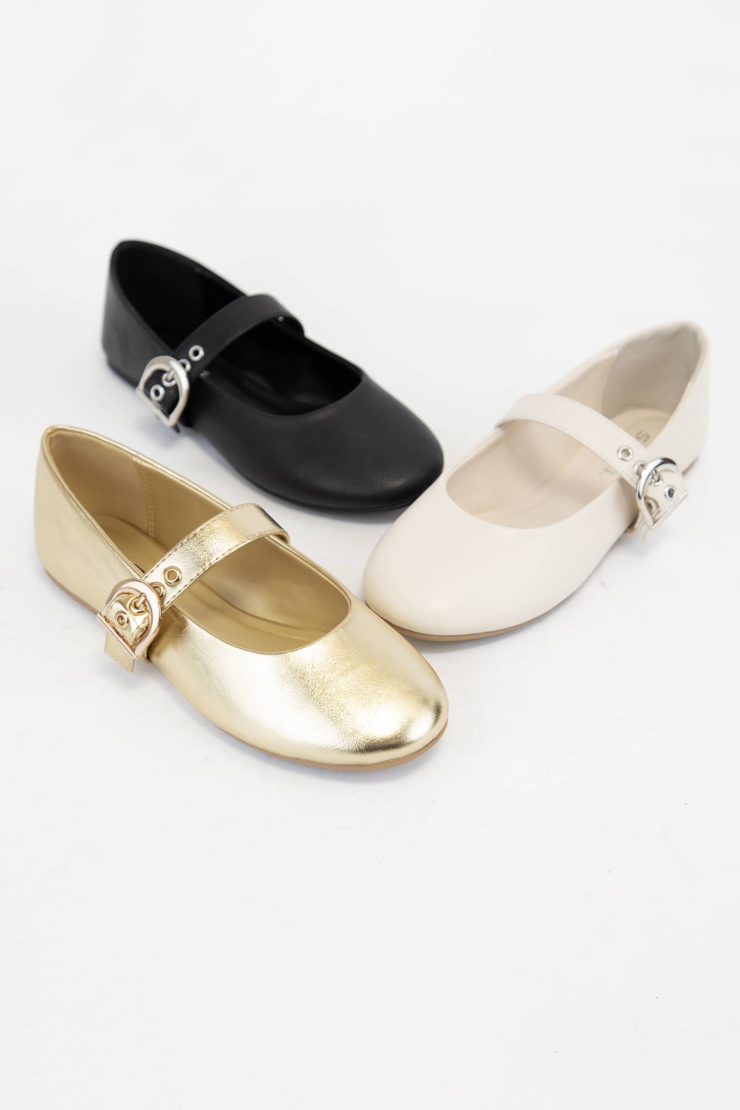 SEESAW ROUND TOE BUKKLED STRAP MARY JANE FLAT : GOLD / 7