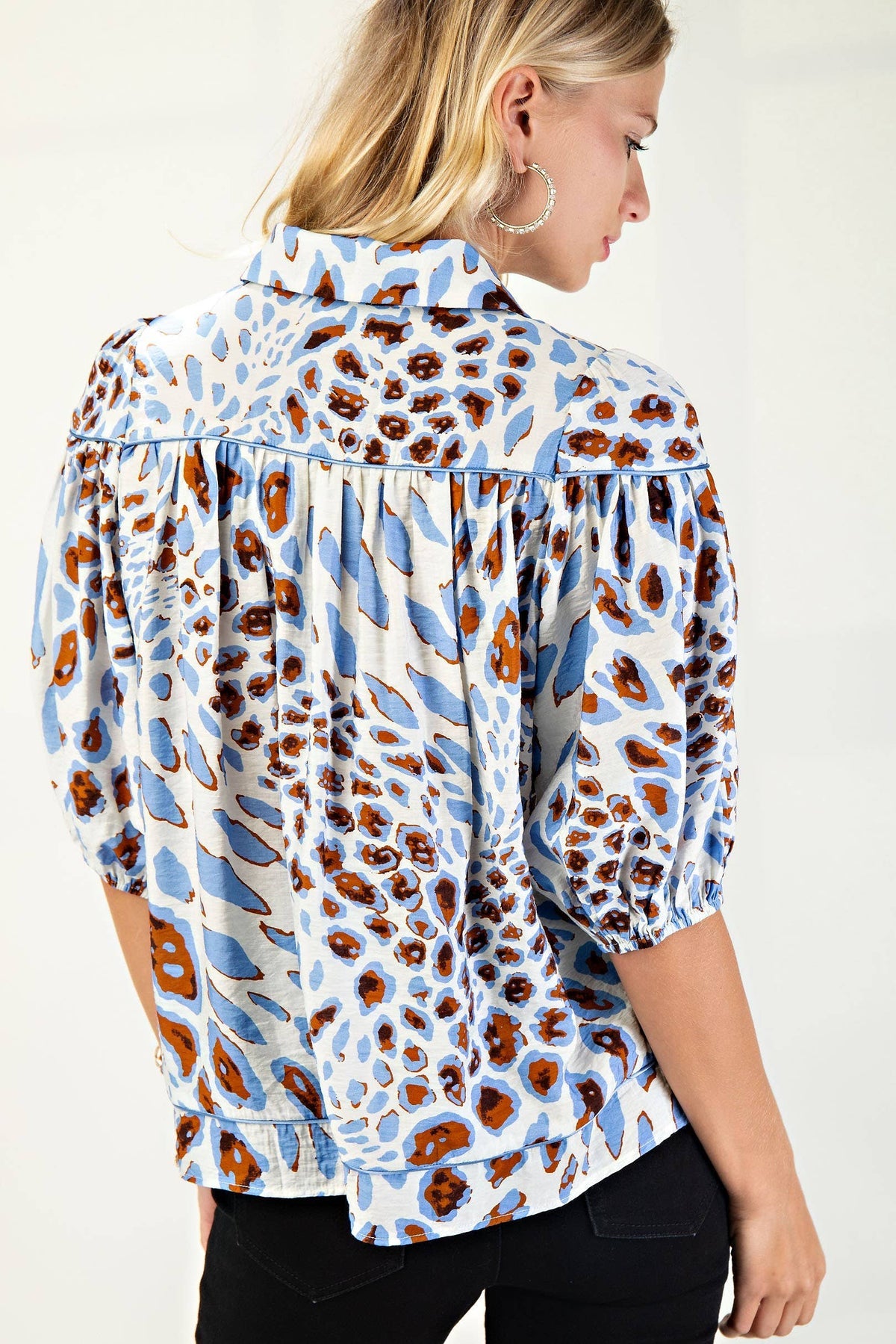 Leopard Print Button Down Blouse: BLUE / 2-2-2 (S-M-L)