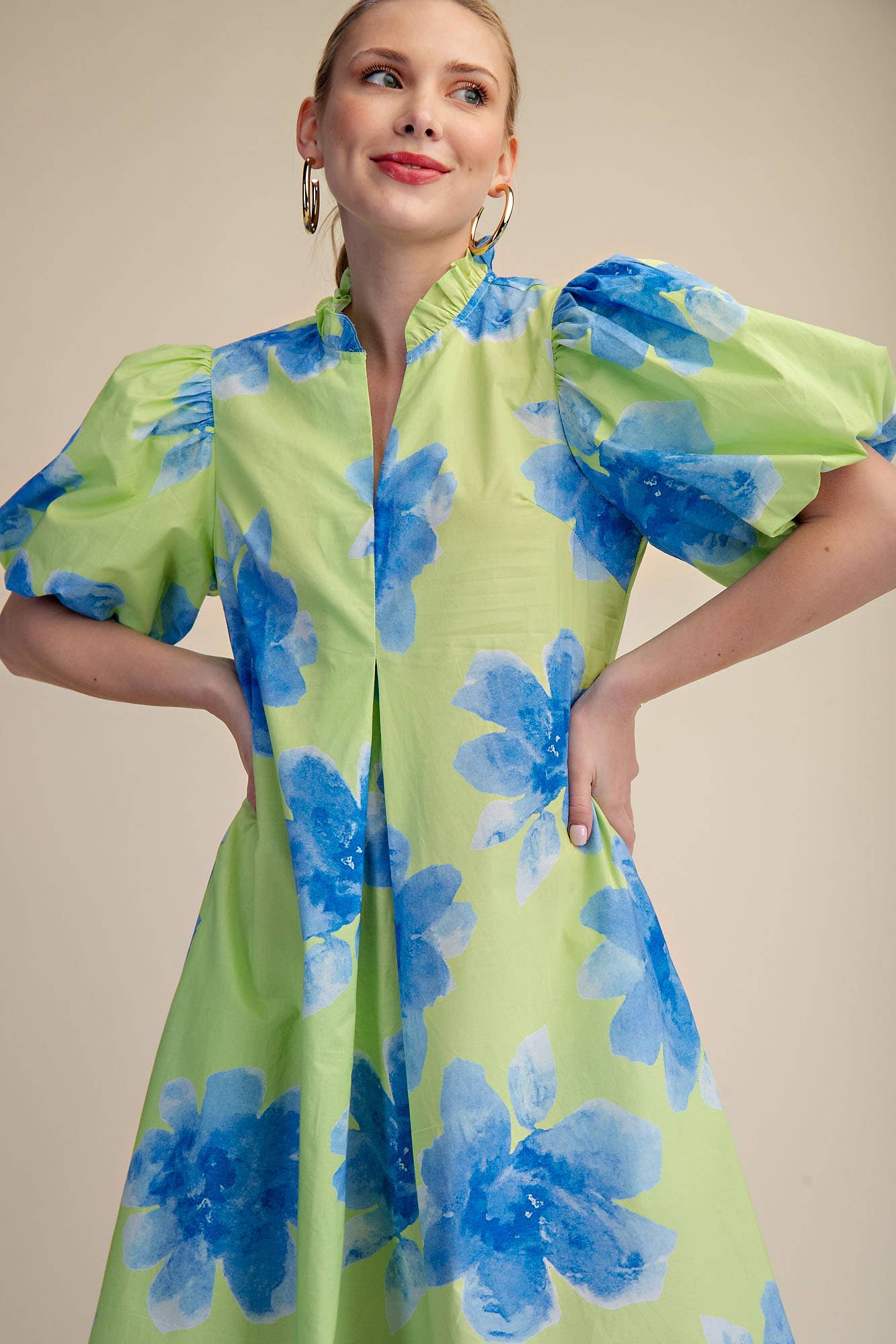 Ruffle V-Neck Puff Sleeve Waist Pleated Midi Dress: Sky / L