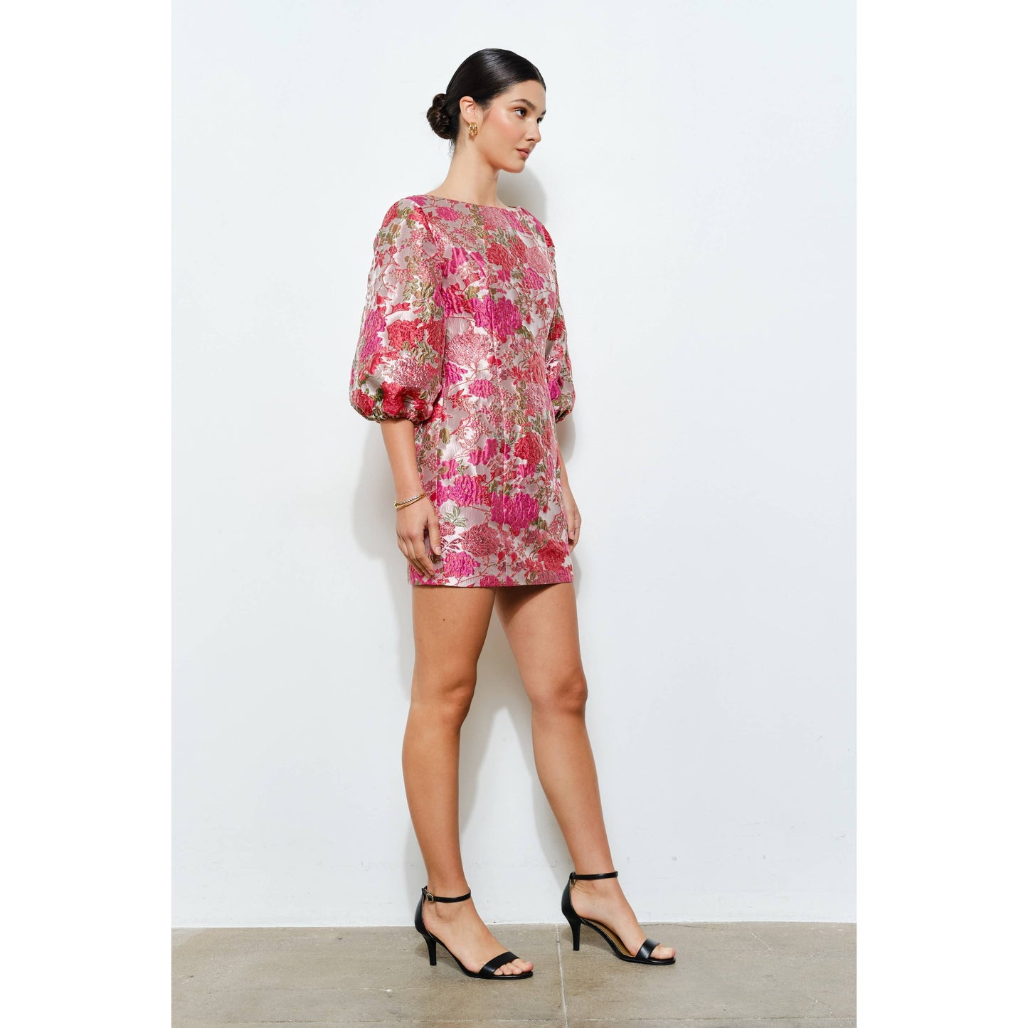 Luxe Metallic Floral Jacquard 3/4 Puff Mini Dress: CORAL / L