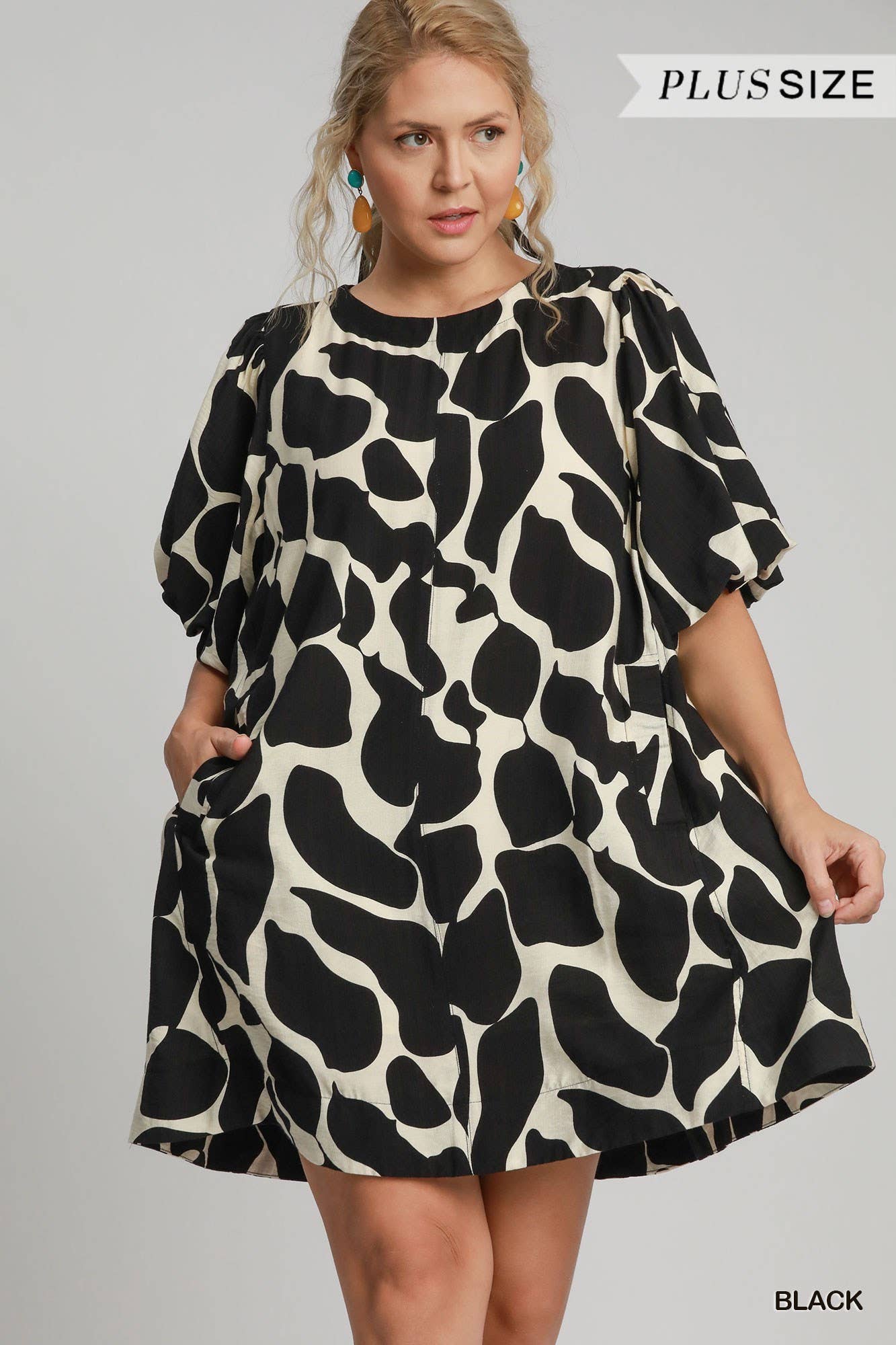 Plus Two Tone Abstract Print Dress: BLACK / 1-1-1 (XL-1XL-2XL)