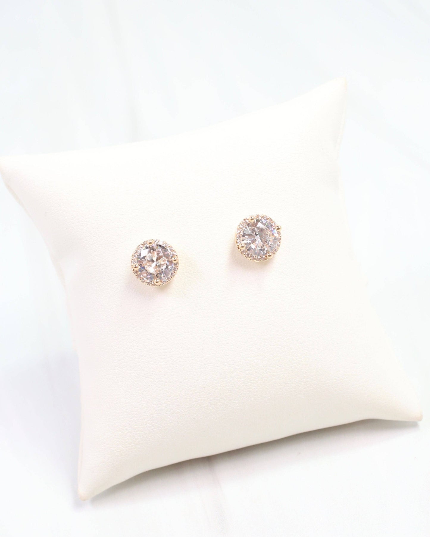 Hurley CZ Stud Gold: Default