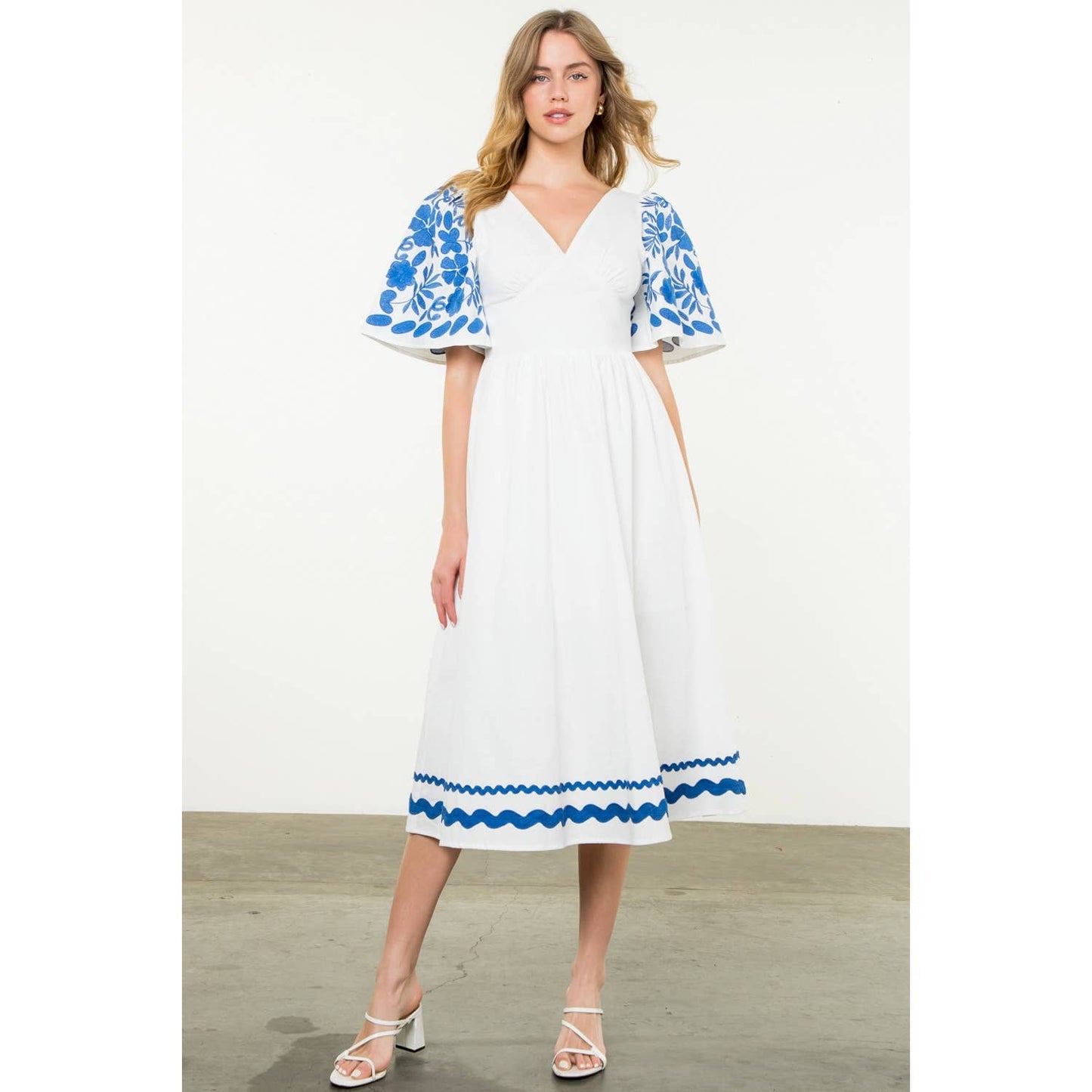 Embroidered Detail Midi Dress: WHITE / XS-S-M-L(1-2-2-1)