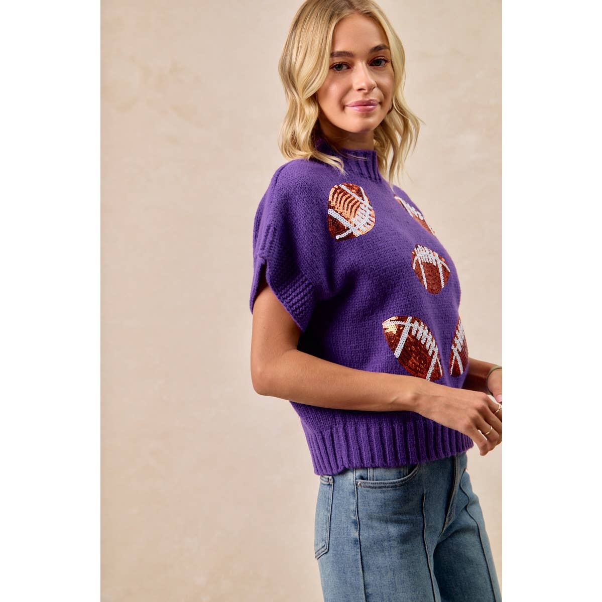 SEQUIN FOOTBALL PATCHES RIB BANDED SWEATER: OATMEAL / XL
