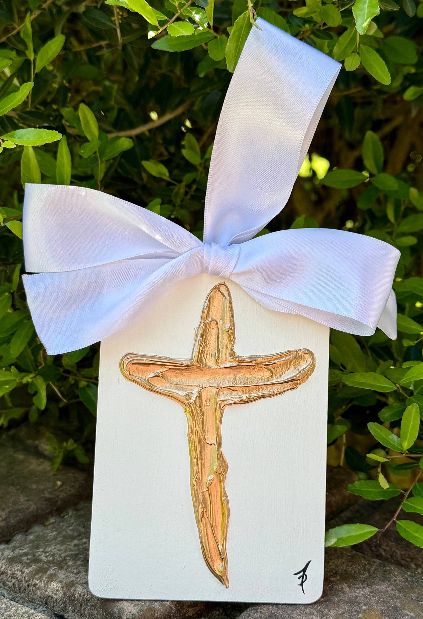 Textured cross Christmas ornament with satin ribbon : Gold