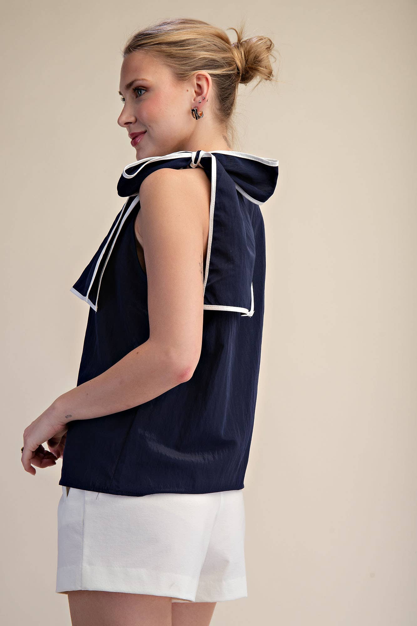 Asymmetric Pleated Shoulder Contrasting Bow Top: White / L