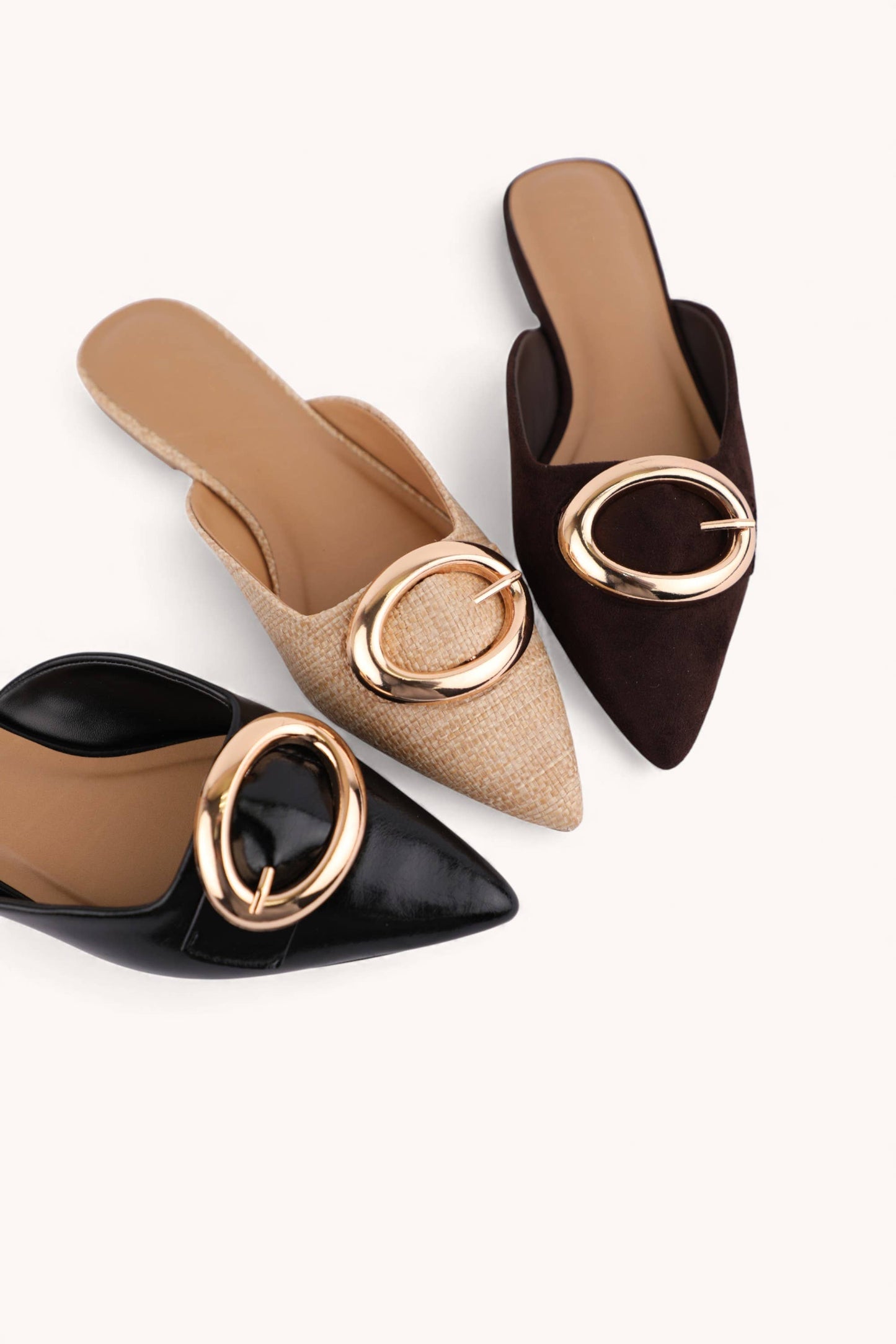 JAMIE-C MODERN WARDROBE GOLD BUCKLE POINTED TOE MULES: NATURAL RAFFIA / B18