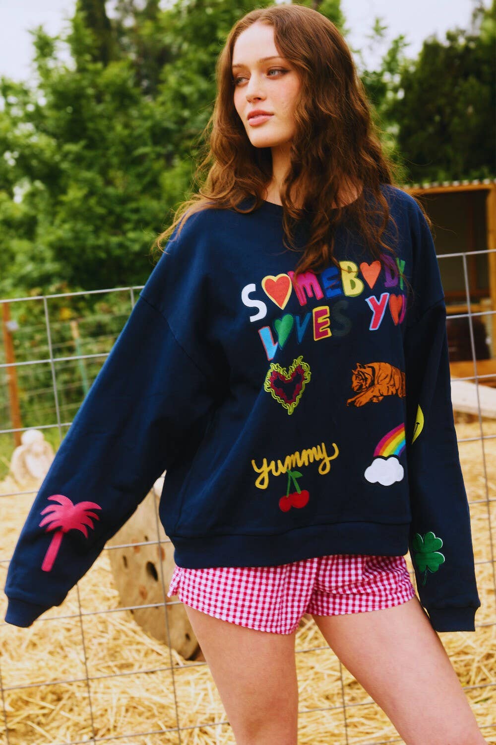 IT2537 'Somebody Loves You' Graphic Sweatshirts: NAVY / S-M-L (2-2-2)