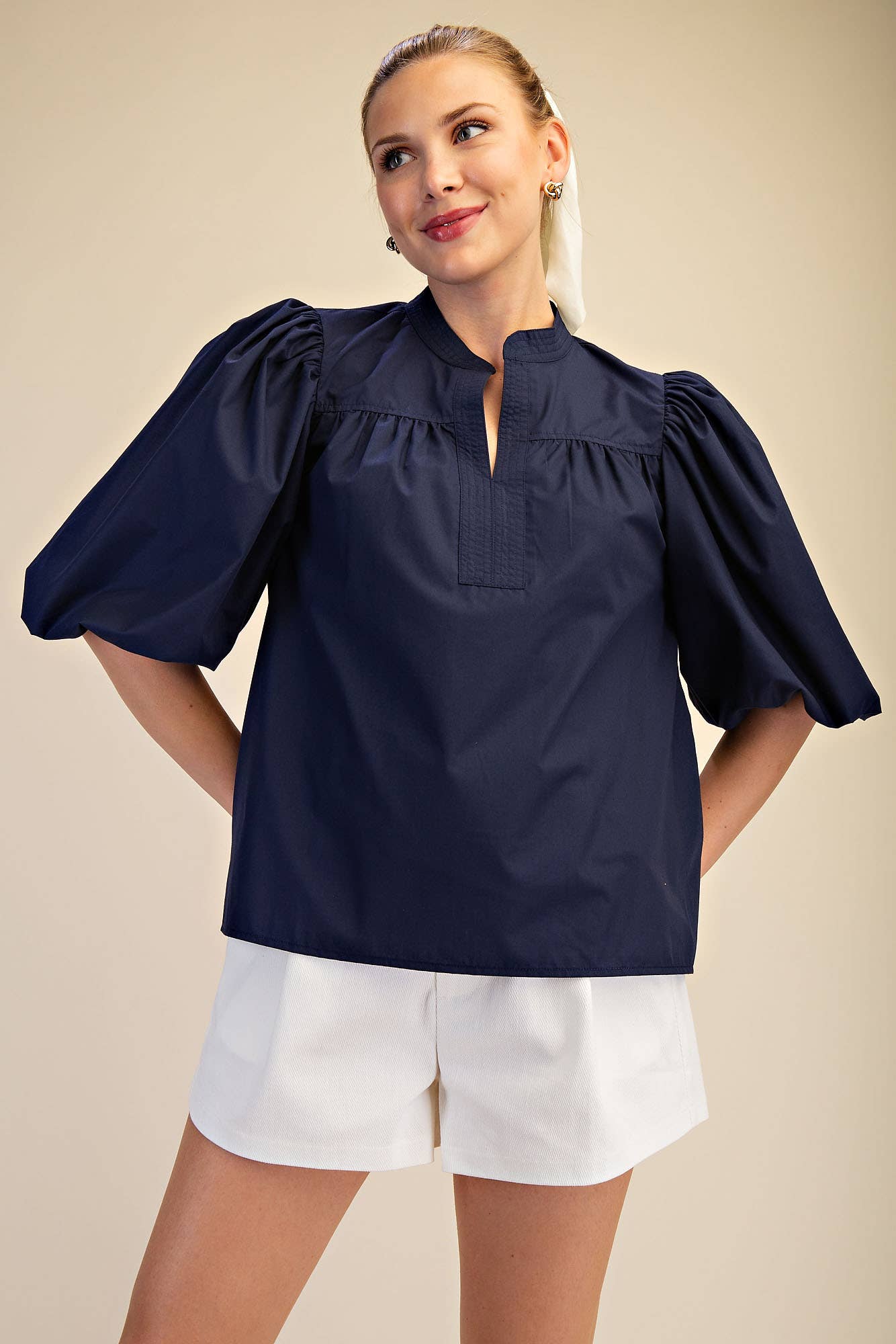 China Collar V-Neck Bubble Sleeve Poplin Top: Red / M