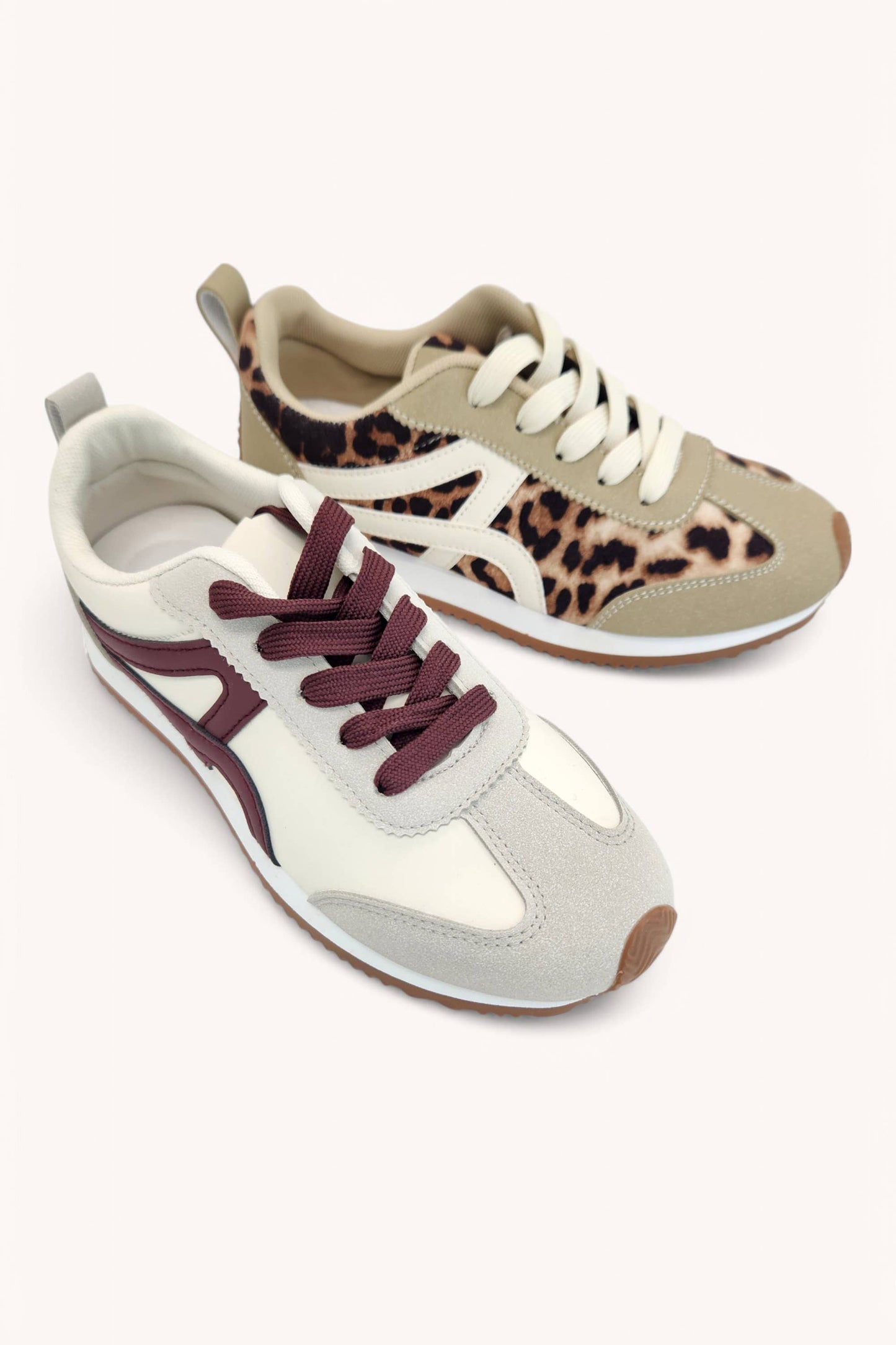 ANKI-1 SWOOSH LINE DESIGN GUM SOLE SNEAKERS: BLACK / B12