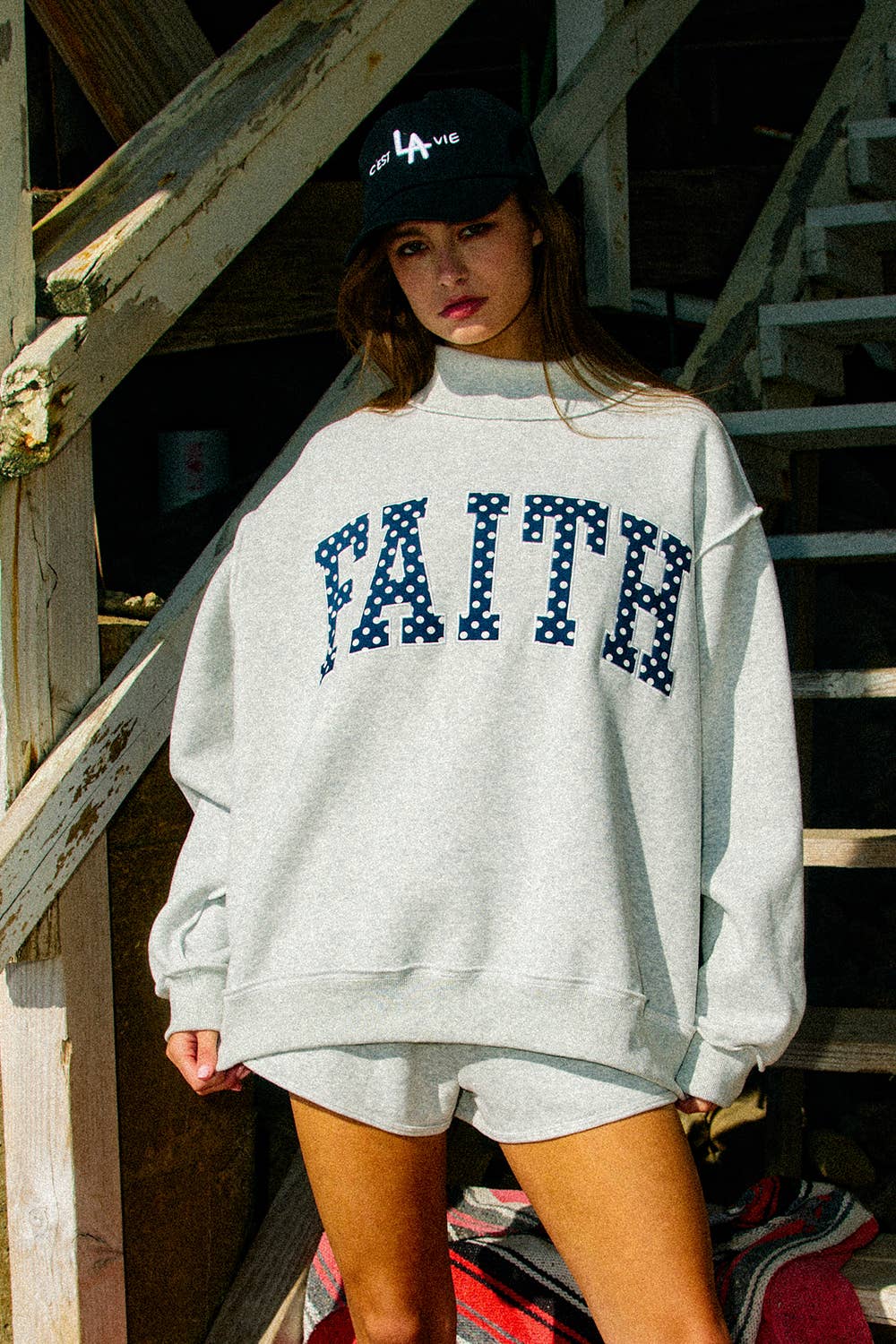 IT2594E-FAITH Embroidered Polka-Dot Mock Neck Sweatshirt : H.GREY/POLKA DOT / S/M-L/XL (3-3)