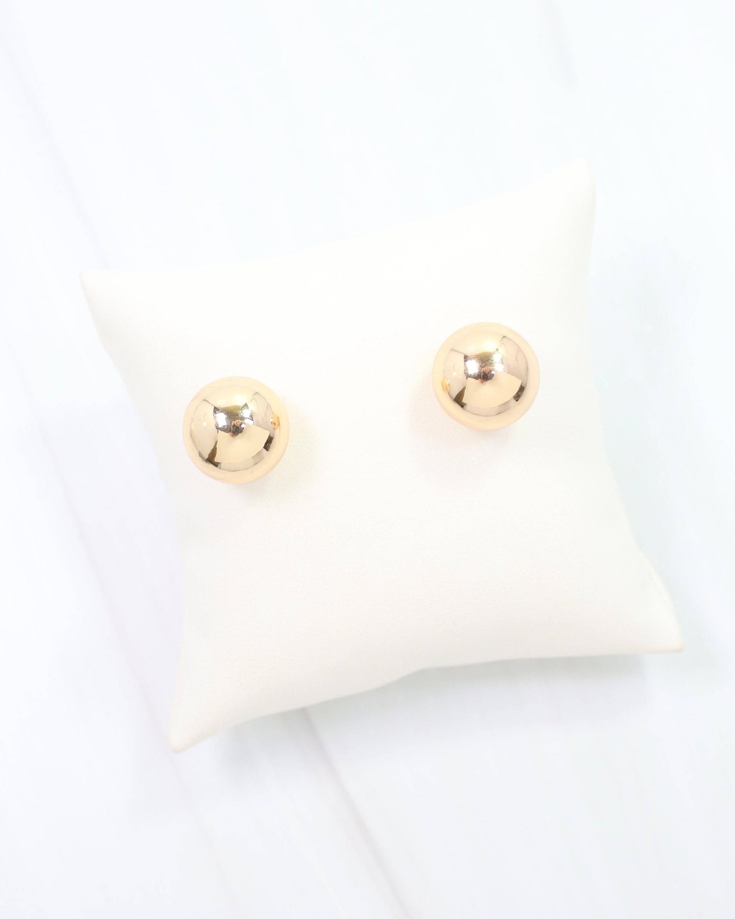 Bailey Medium Ball Earring WR Gold: Default