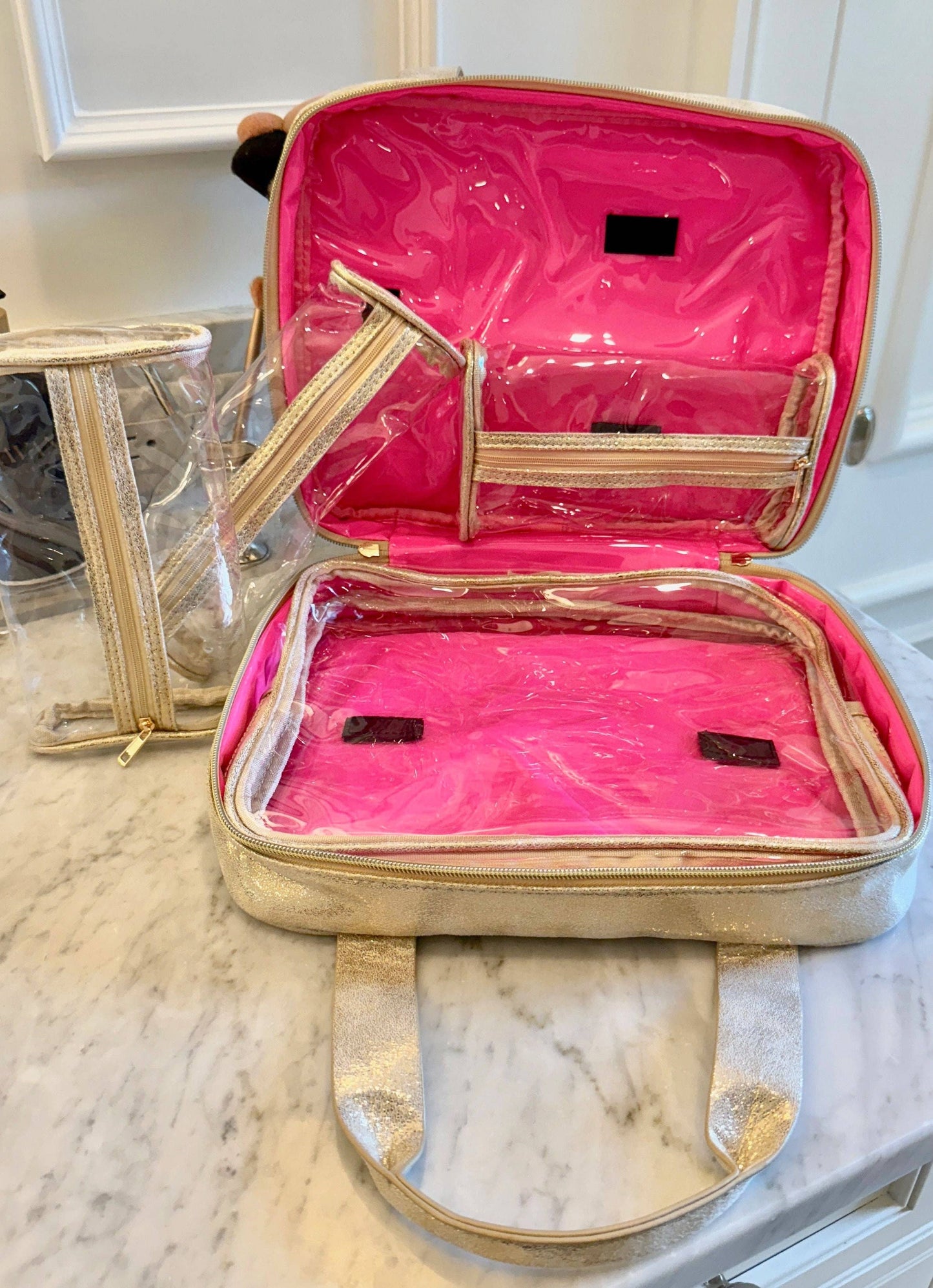 Punta Cana Large Case Champagne Pop: Default