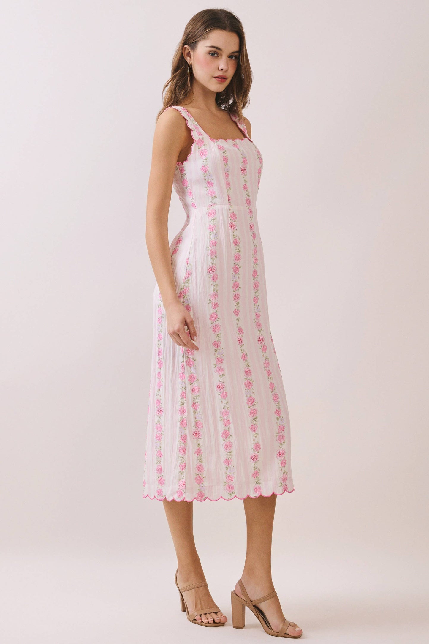 CD06749-Floral Print Scalloped Detail Back Smocked Dress: Pink / L