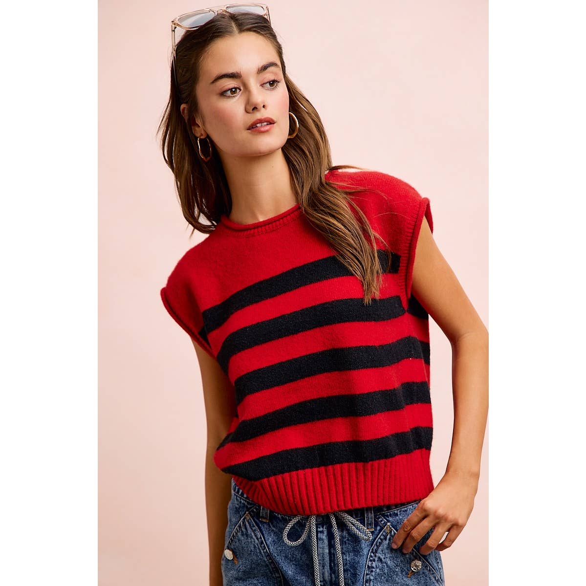 GAMEDAY THEME STRIPED SLEEVELESS KNIT TOP: RED/BLACK / XL