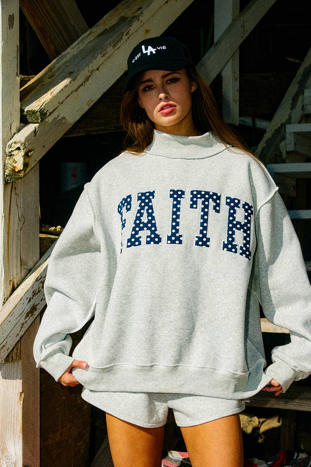 IT2594E-FAITH Embroidered Polka-Dot Mock Neck Sweatshirt : H.GREY/POLKA DOT / S/M-L/XL (3-3)